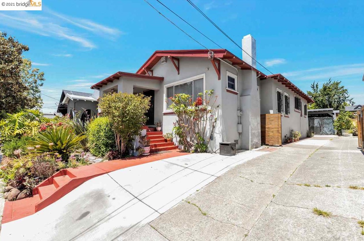 1221 Ward St, Berkeley, CA 94702-2235