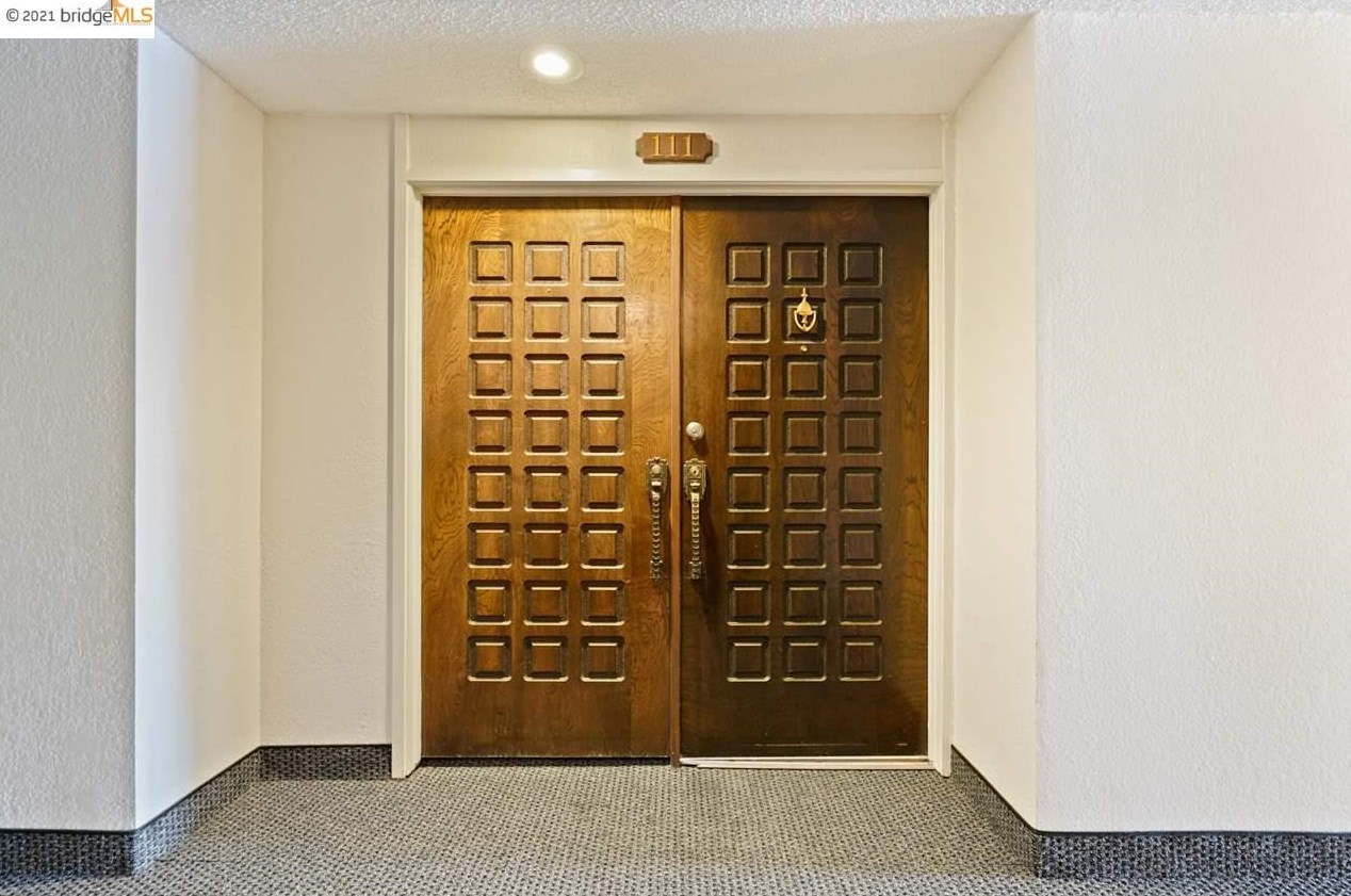 1830 Lakeshore #111, Oakland, CA 94606
