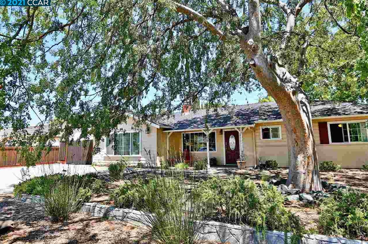 139 Clarie Dr, Concord, CA 94523-3932