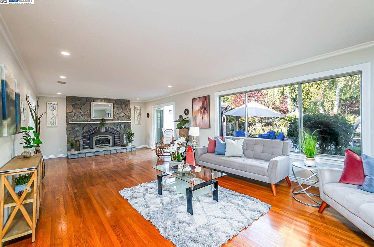 1784 Tennyson Dr, Concord, CA 94521