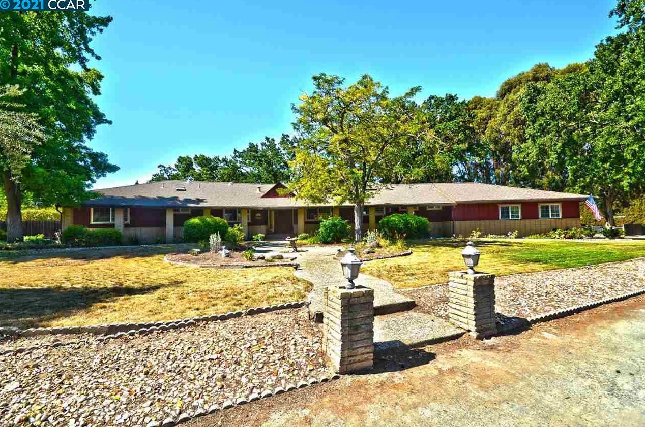 757 Slater Ave, Concord, CA 94523-2559
