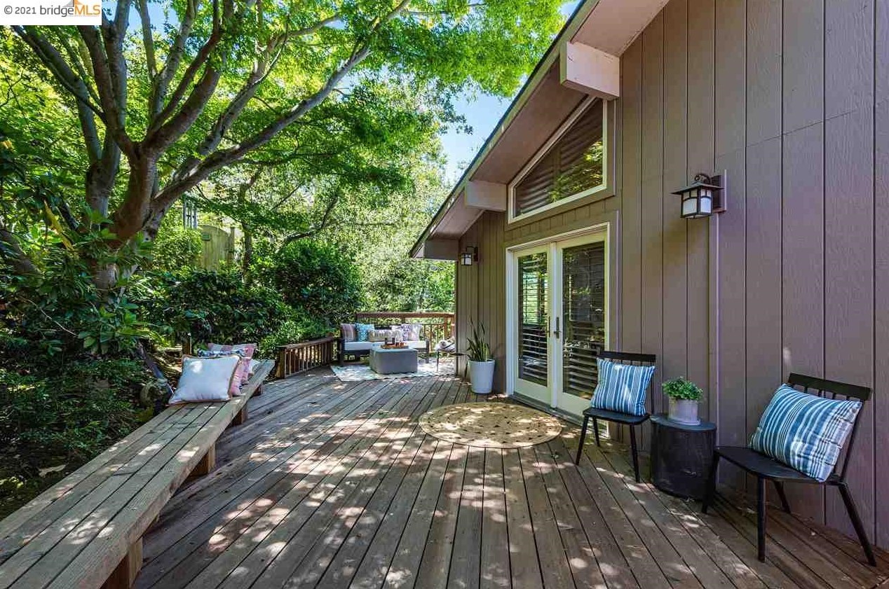 6571 Exeter Dr, Oakland, CA 94611