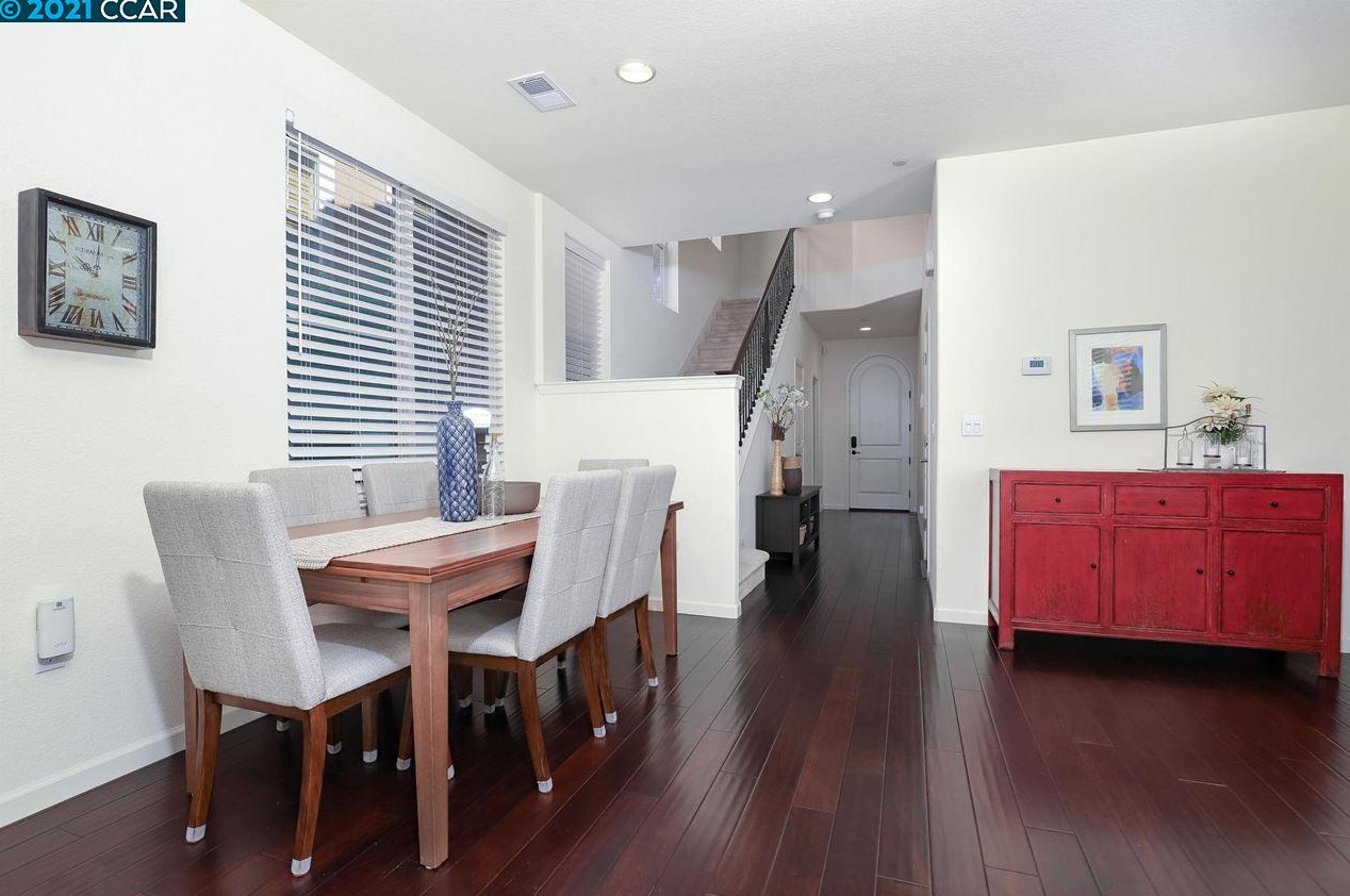 2116 Carrara St, Los Angeles CA  94513-7116 exterior