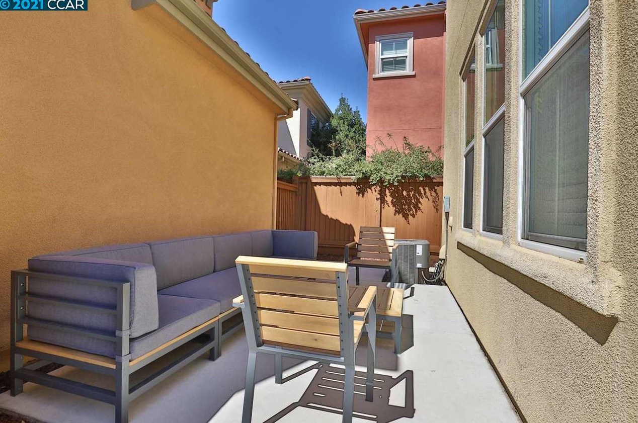 2116 Carrara St, Los Angeles CA  94513-7116 exterior