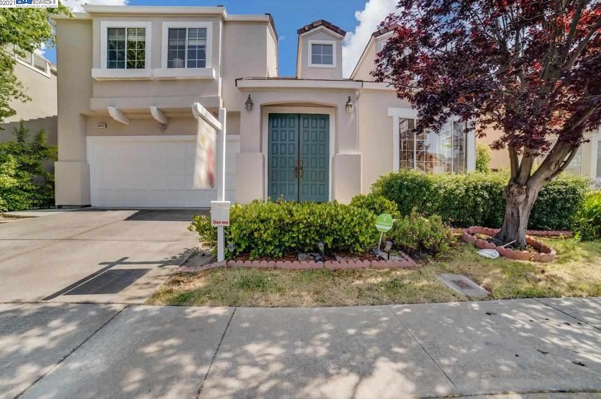34263 Eucalyptus Ter, Fremont, CA 94555-1979