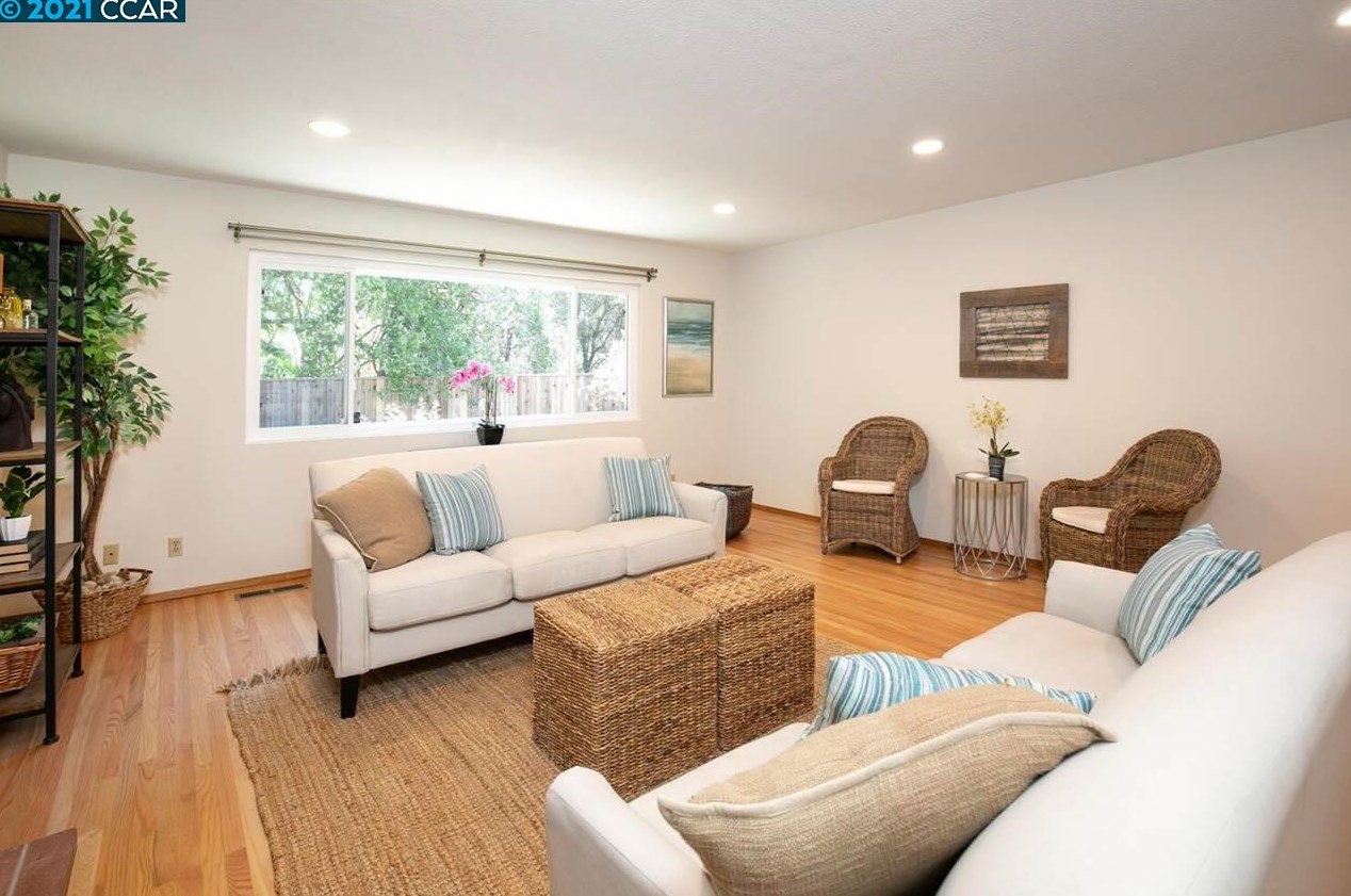 1200 Babel Ln, Concord CA  94518-1650 exterior