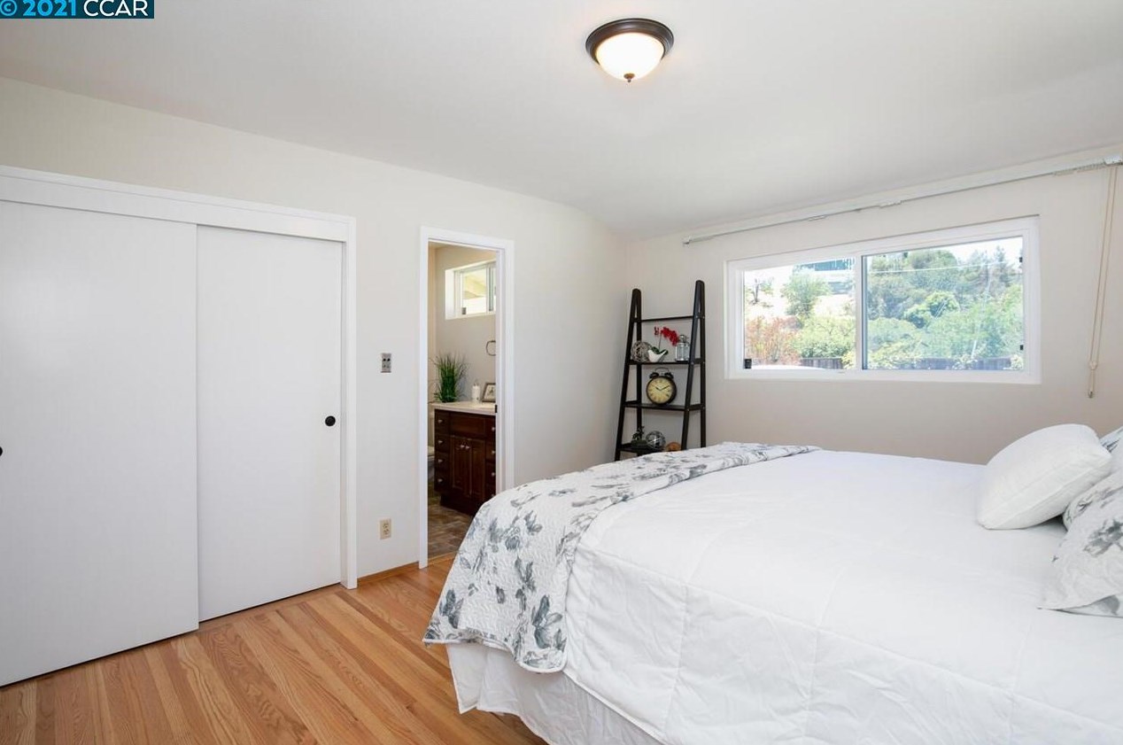 1200 Babel Ln, Concord CA  94518-1650 exterior