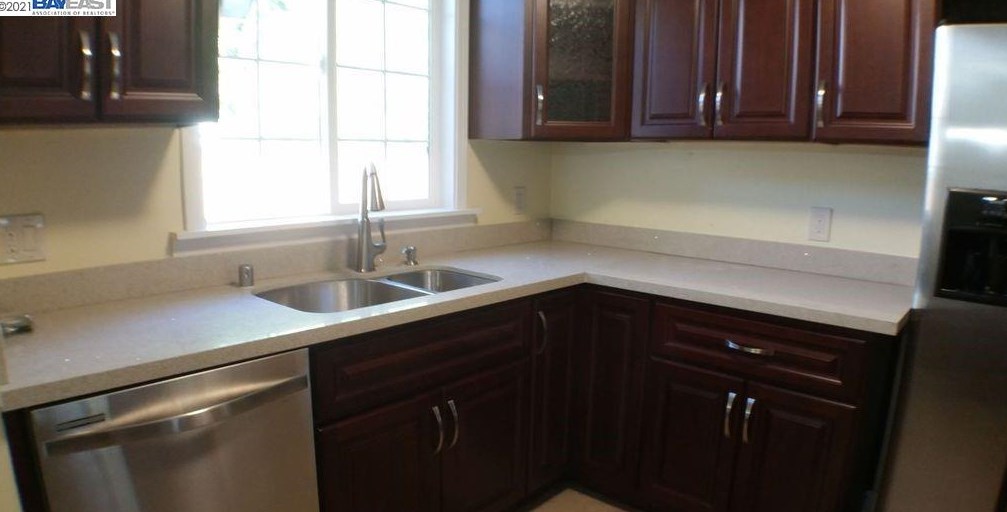 2397 Hickory Dr, Concord, CA 94520-1727