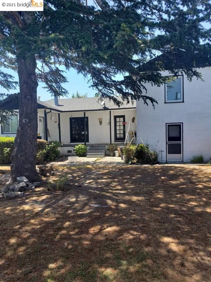 630 40th St, Richmond, CA 94805-1810