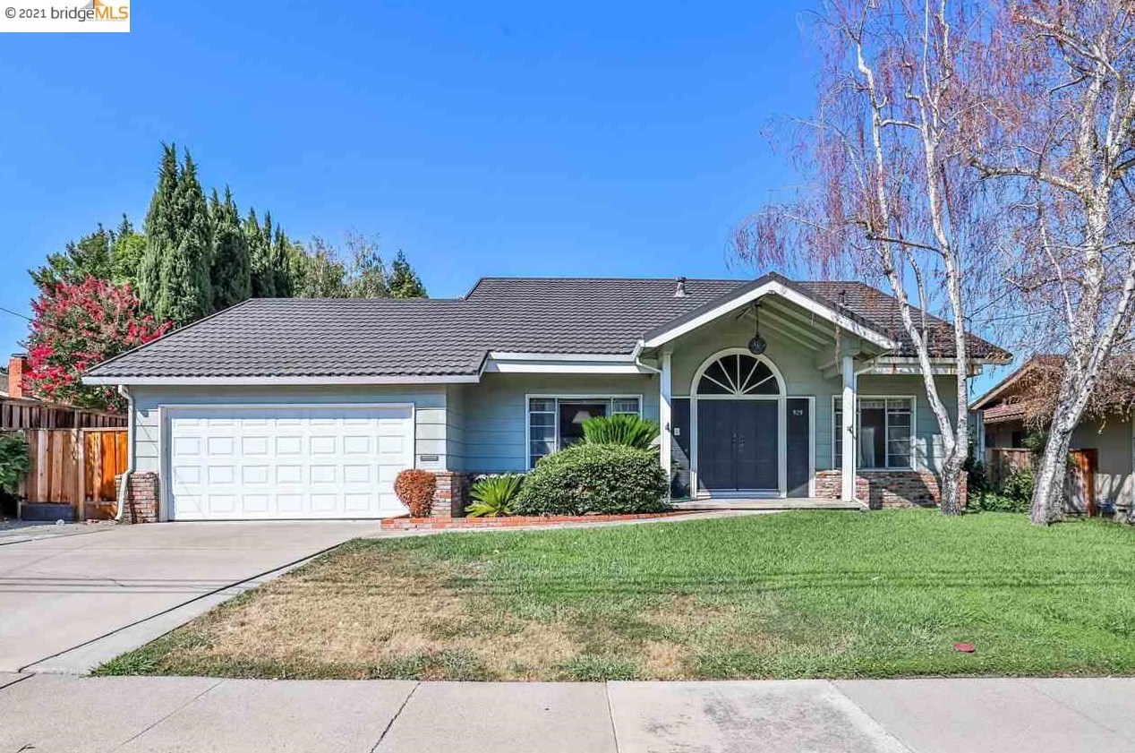 929 Getoun Dr, Concord, CA 94518