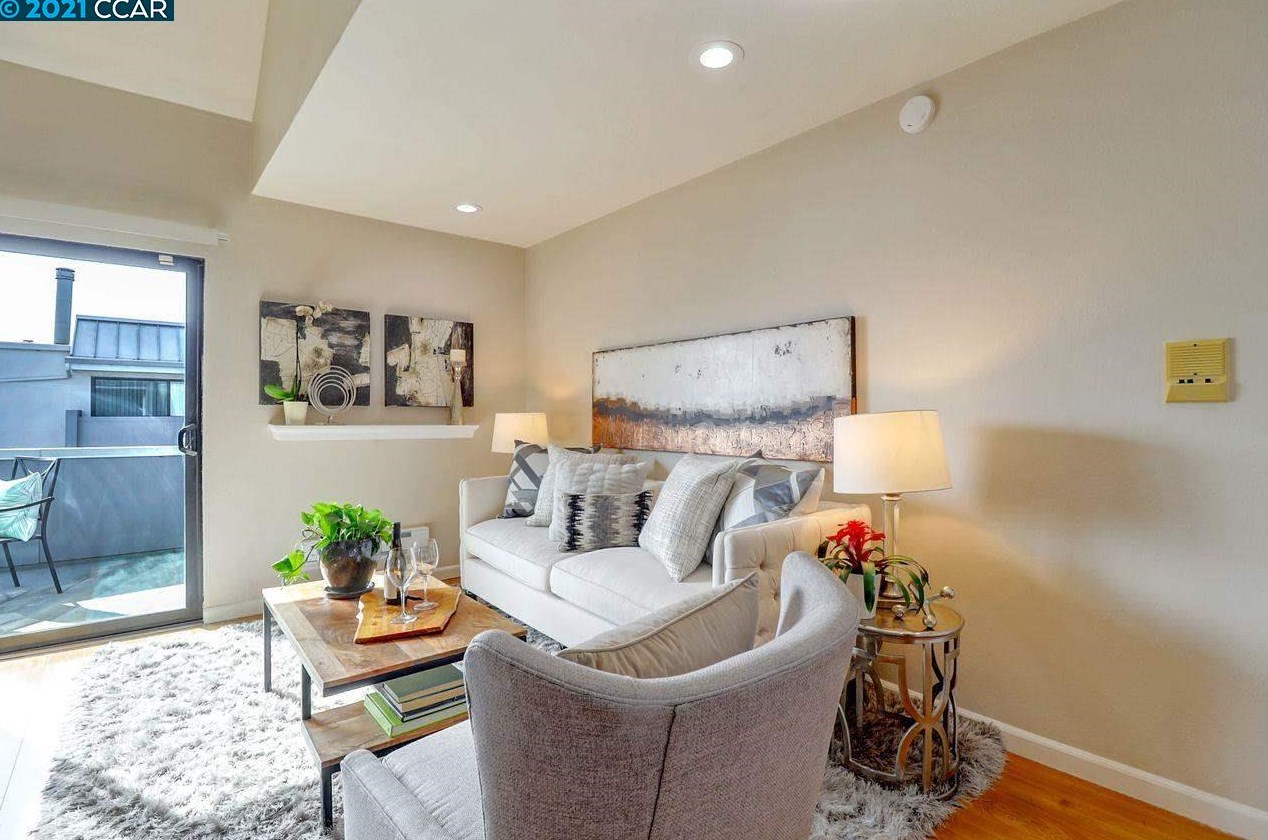 3 Embarcadero #335, Oakland, CA 94607