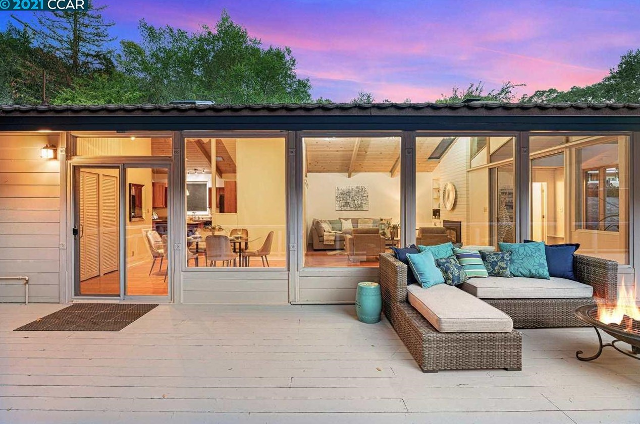 24 Tarabrook Dr, Orinda, CA 94563