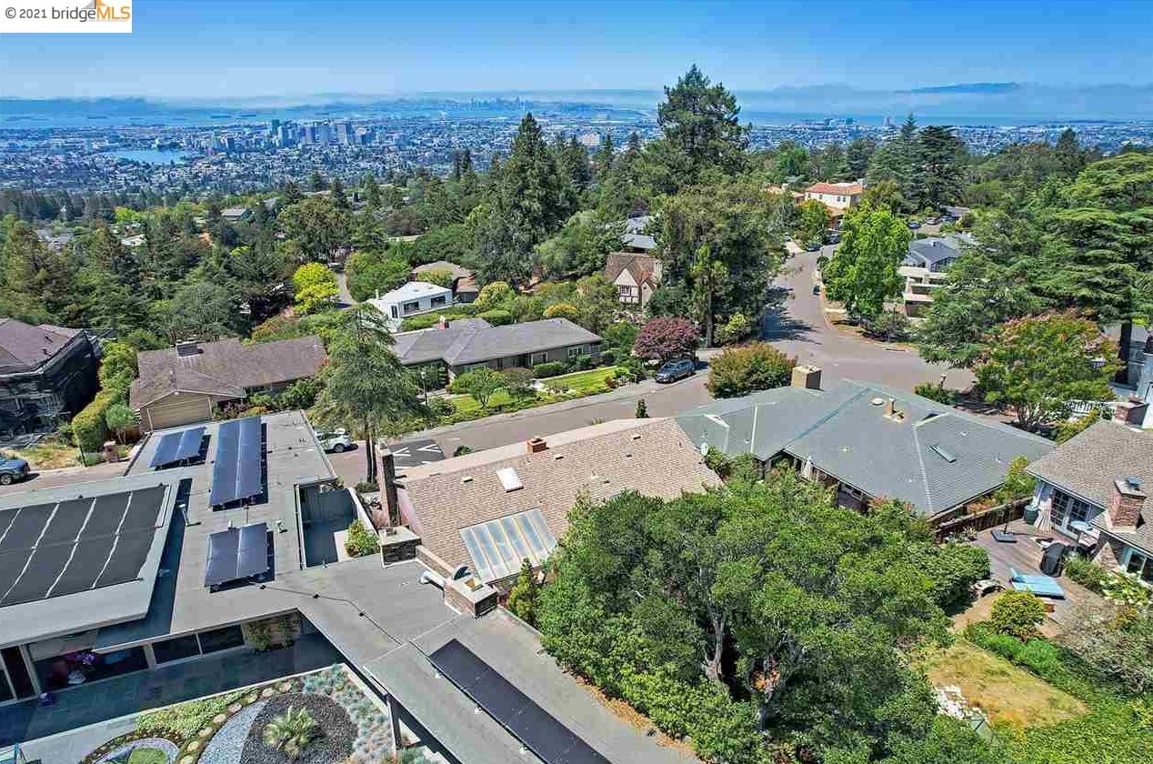 6114 Estates Dr, Oakland, CA 94611