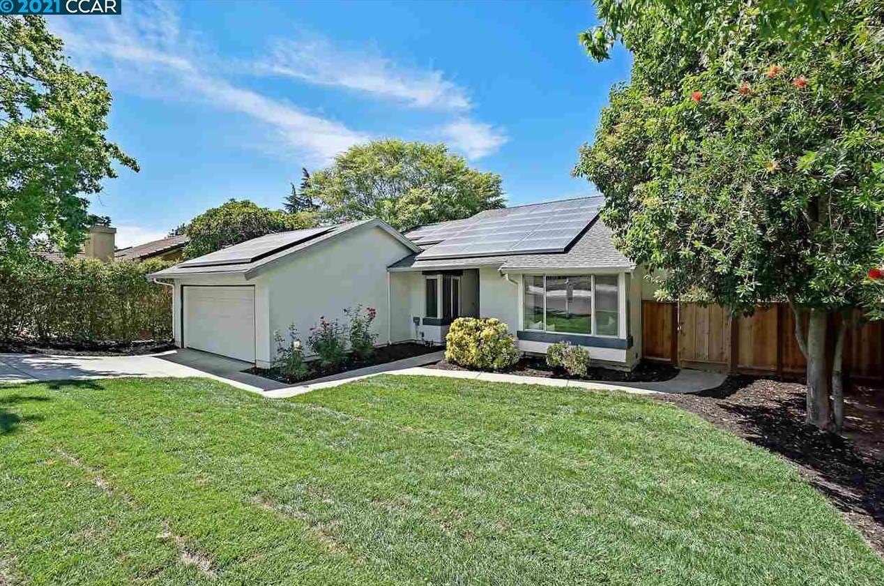 1320 New Hampshire Dr, Concord, CA 94521-3806