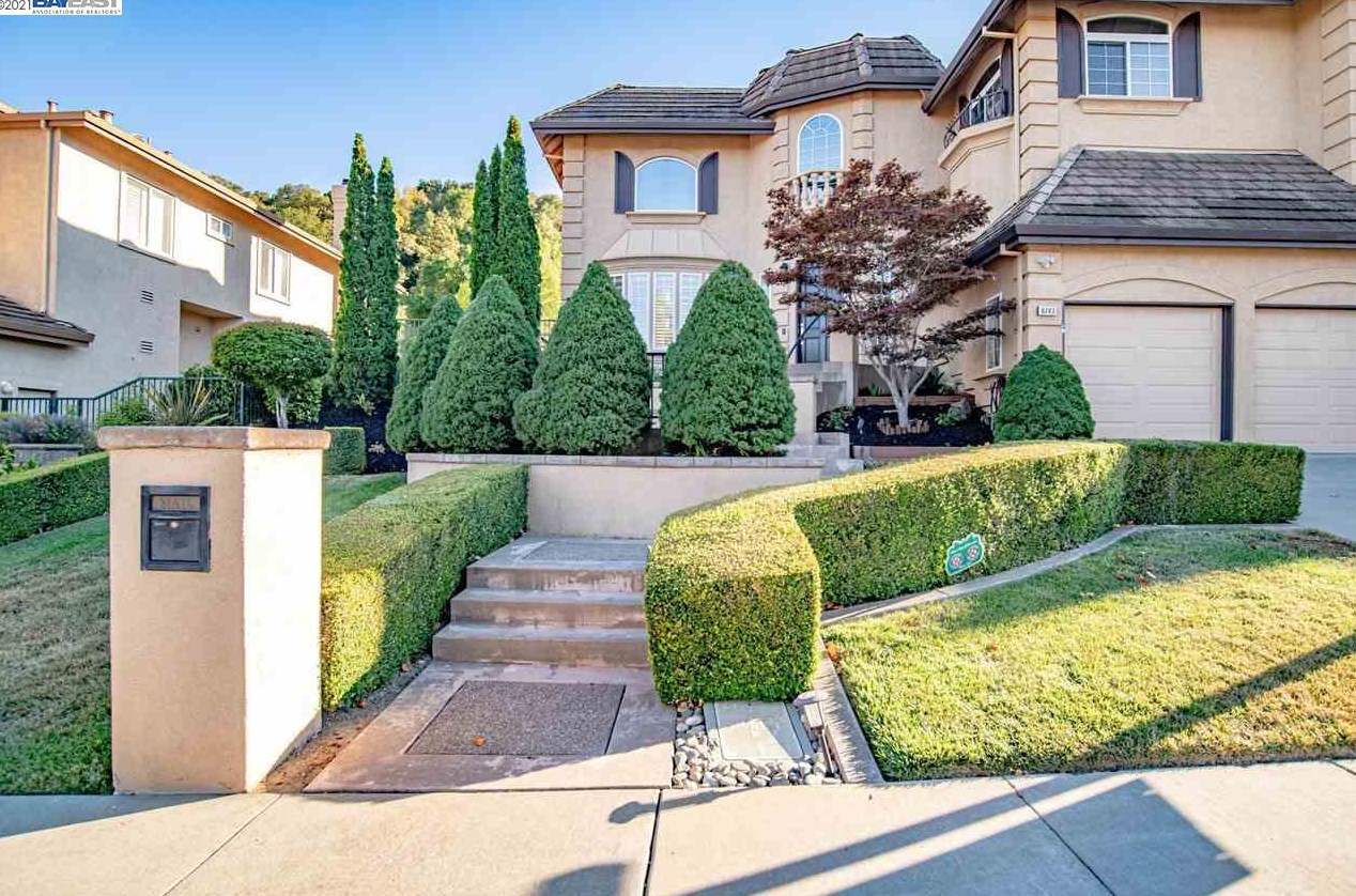 8243 Moller Ranch Dr, Pleasanton, CA 94588