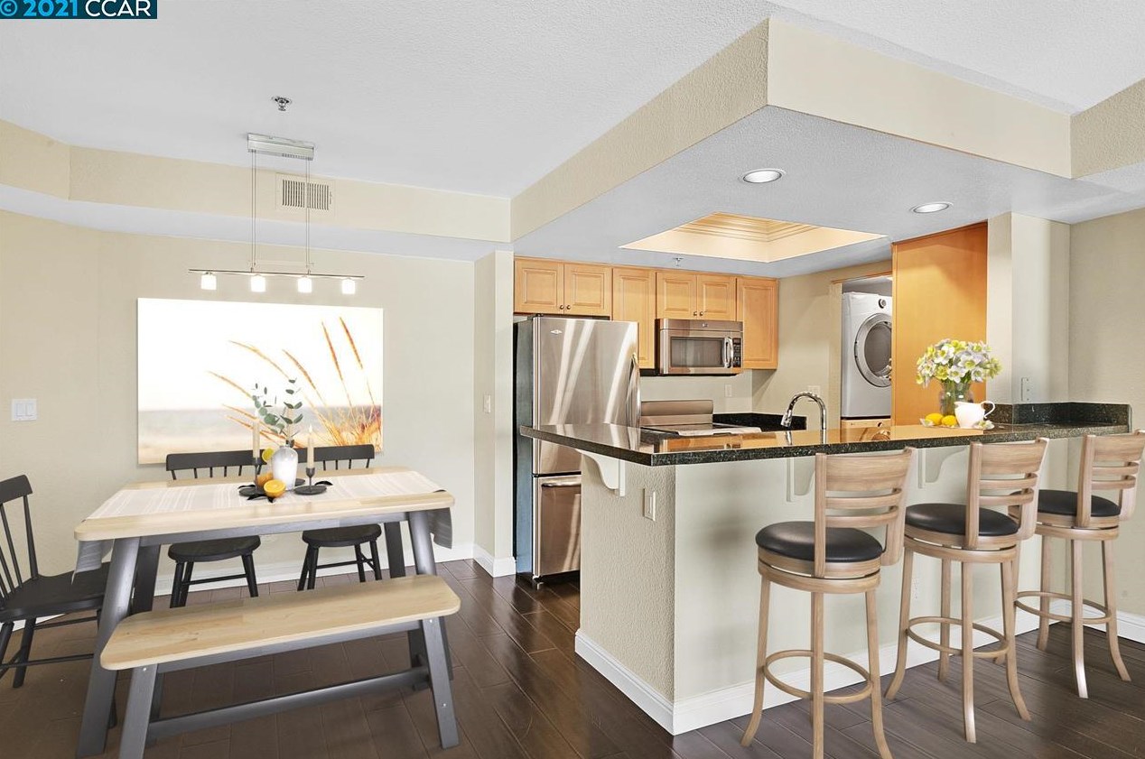 2530 Oak Rd #305, Walnut Creek, CA 94597