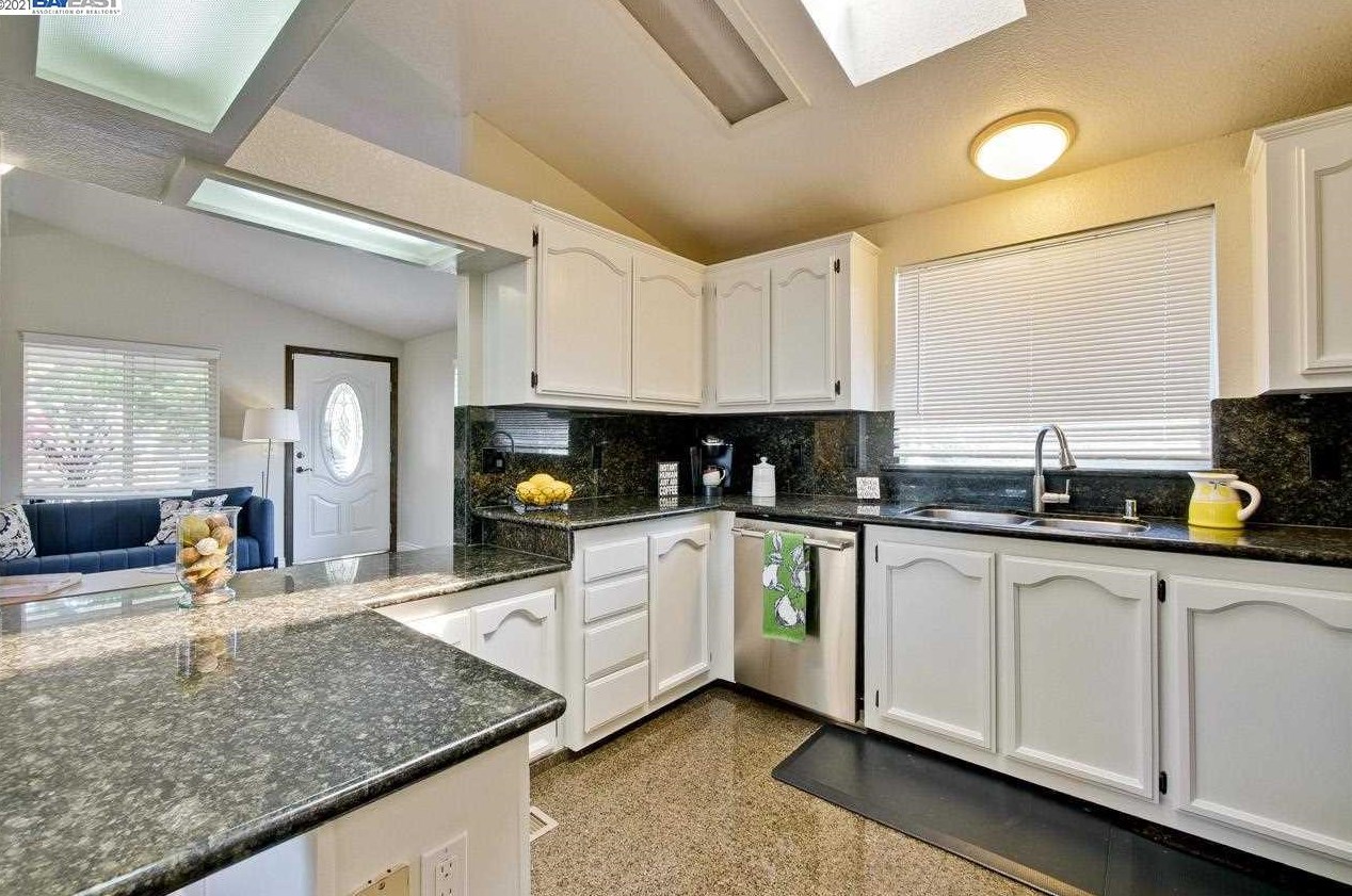 503 Willow Ave, Hayward, CA 94541