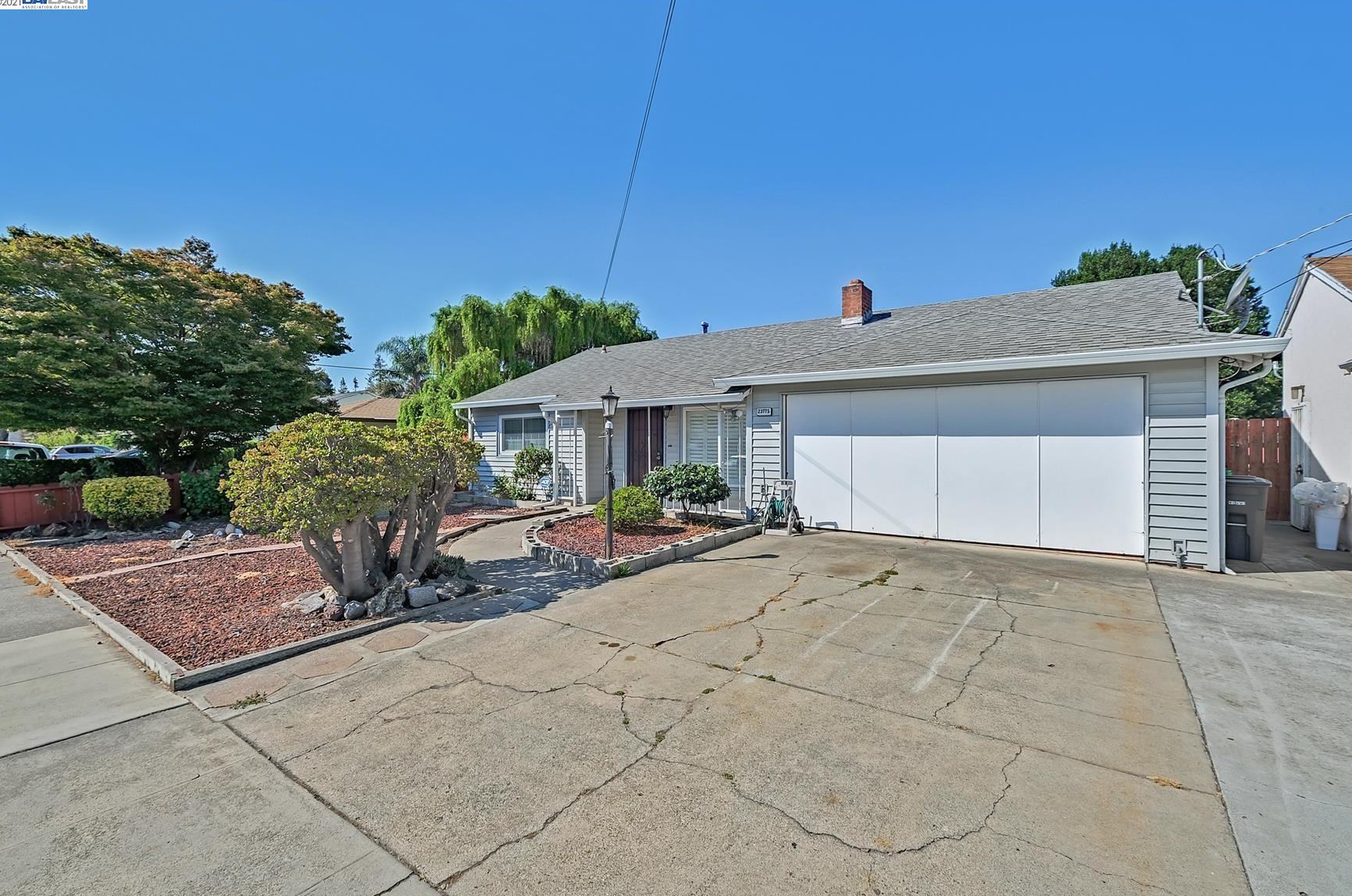 23775 Santa Clara St, Hayward, CA 94541