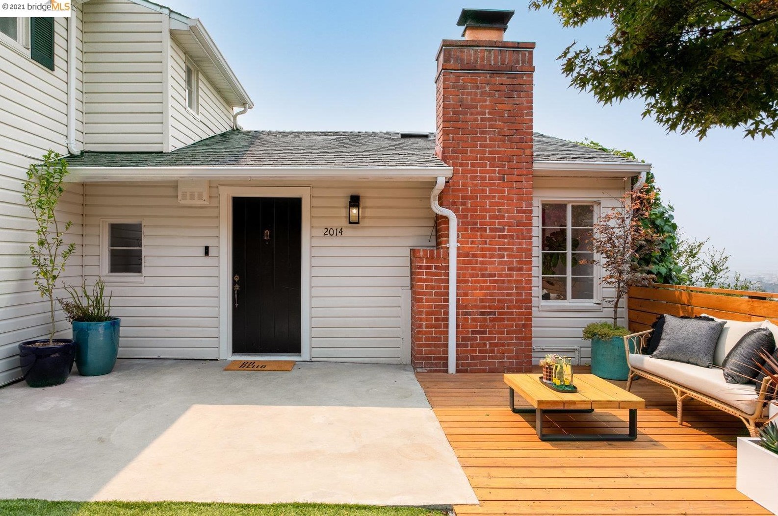 2014 Leimert Blvd, Oakland, CA 94602-1942