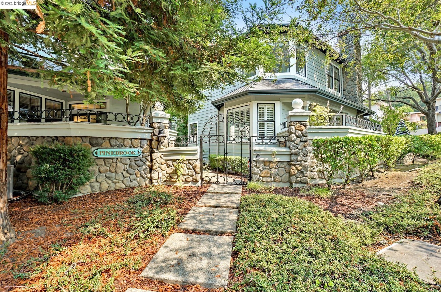 916 Dewing Ave, Lafayette, CA 94549-4223