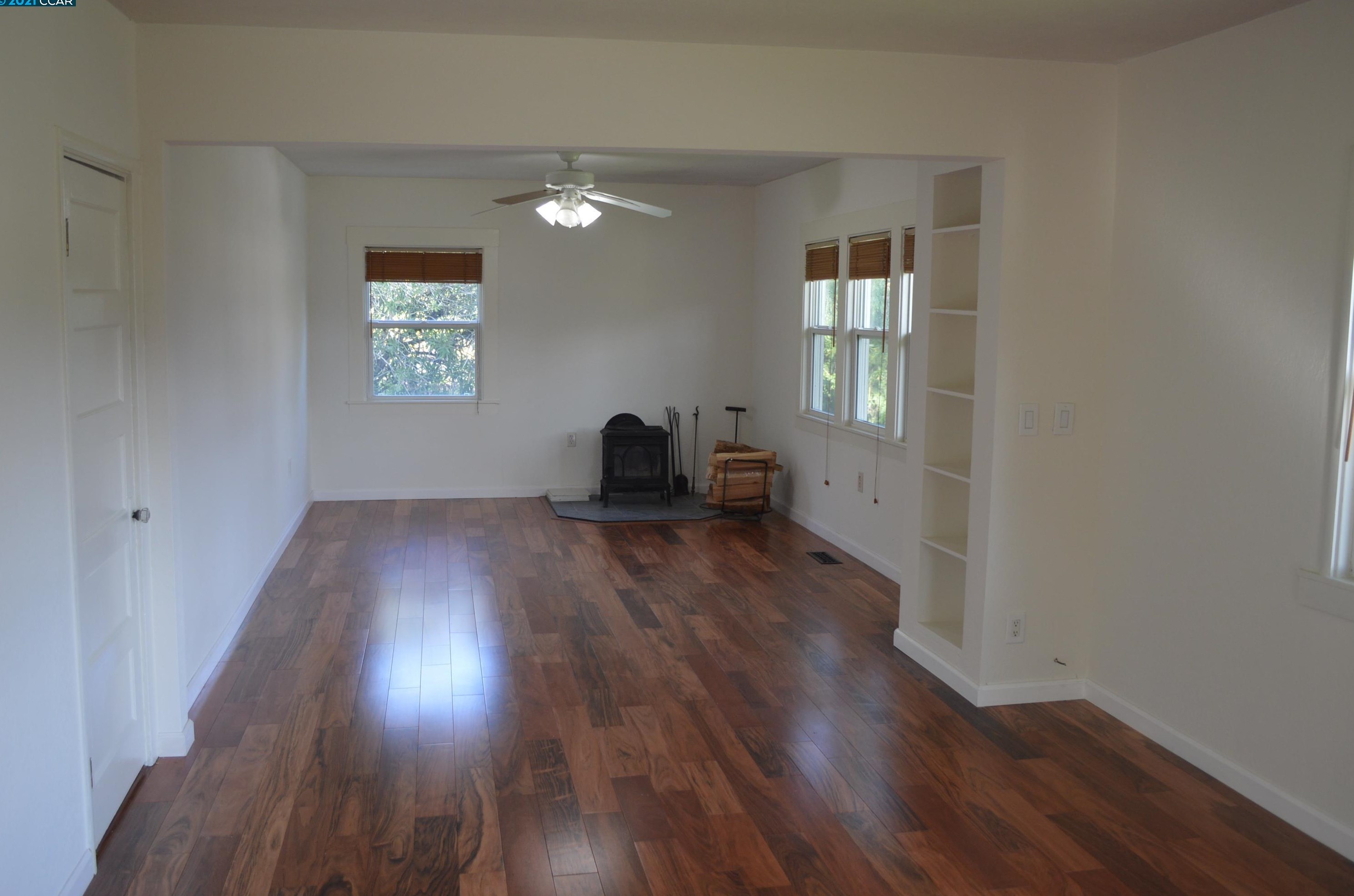 1761 Pomona St, Crockett, CA 94525