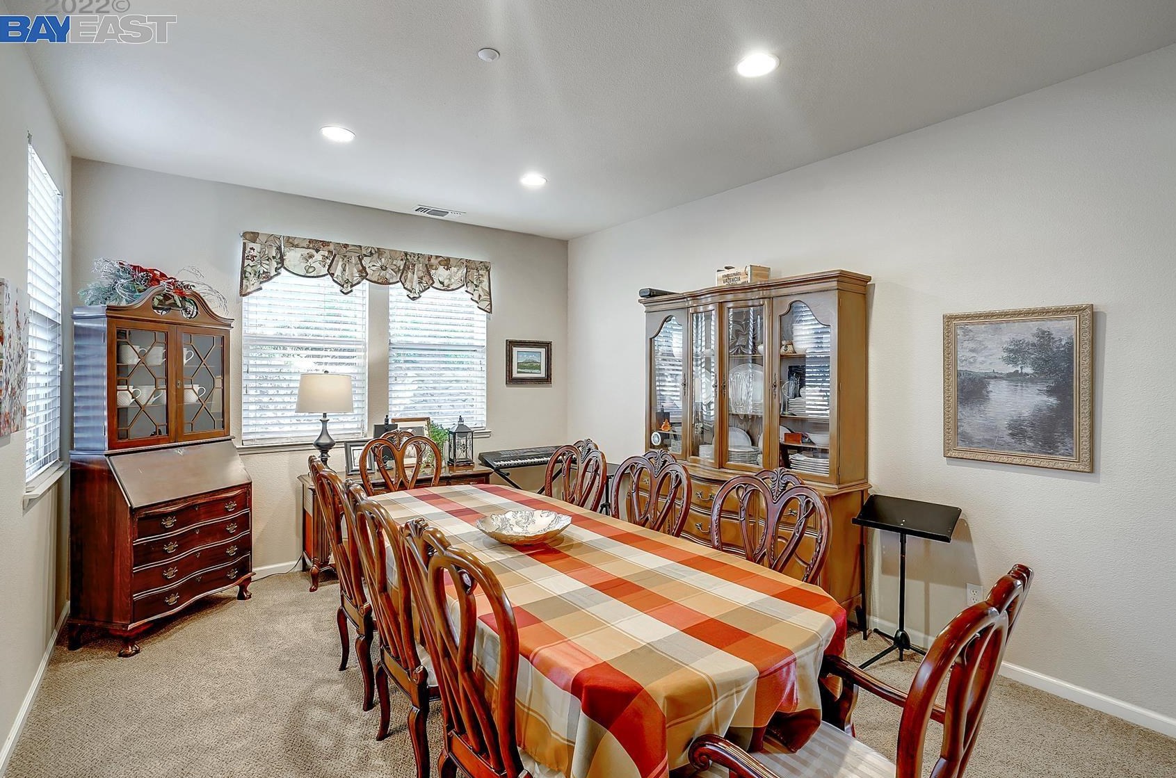 727 Bentley Ct, Los Angeles CA  94513 exterior