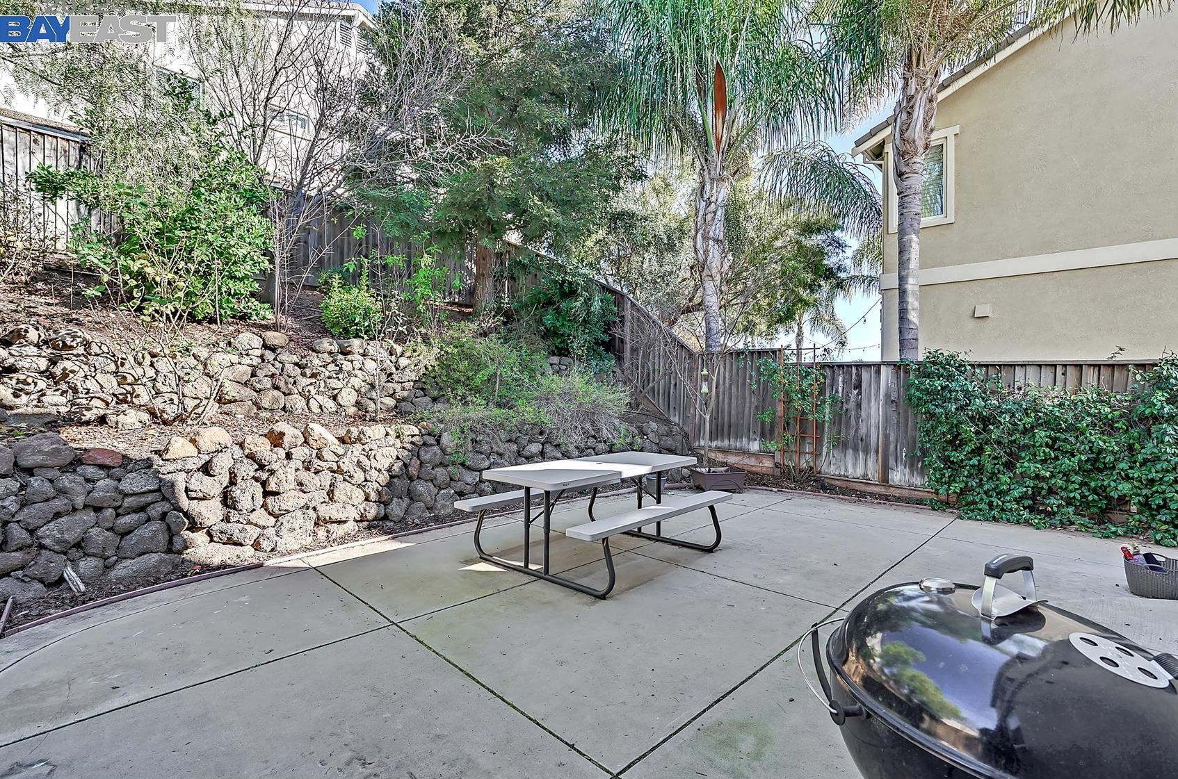 727 Bentley Ct, Los Angeles CA  94513 exterior