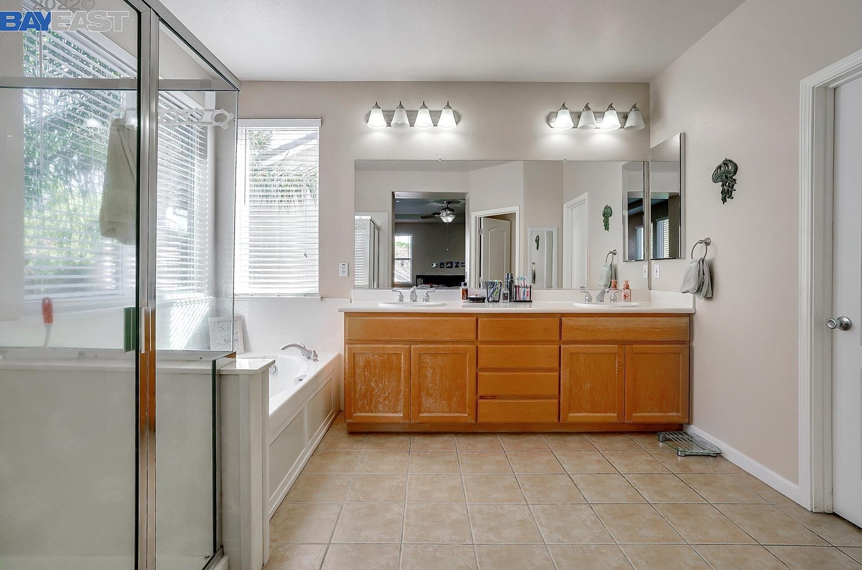 727 Bentley Ct, Los Angeles CA  94513 exterior