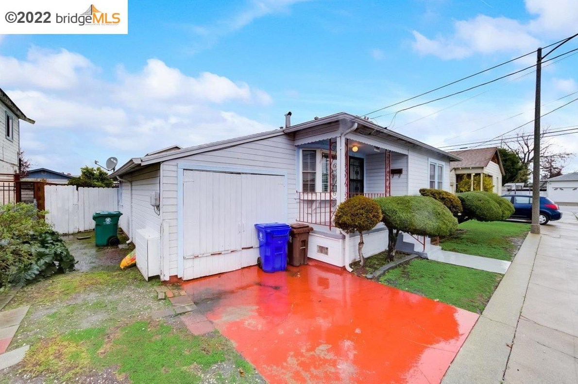 811 49th St, Richmond, CA 94804-4428