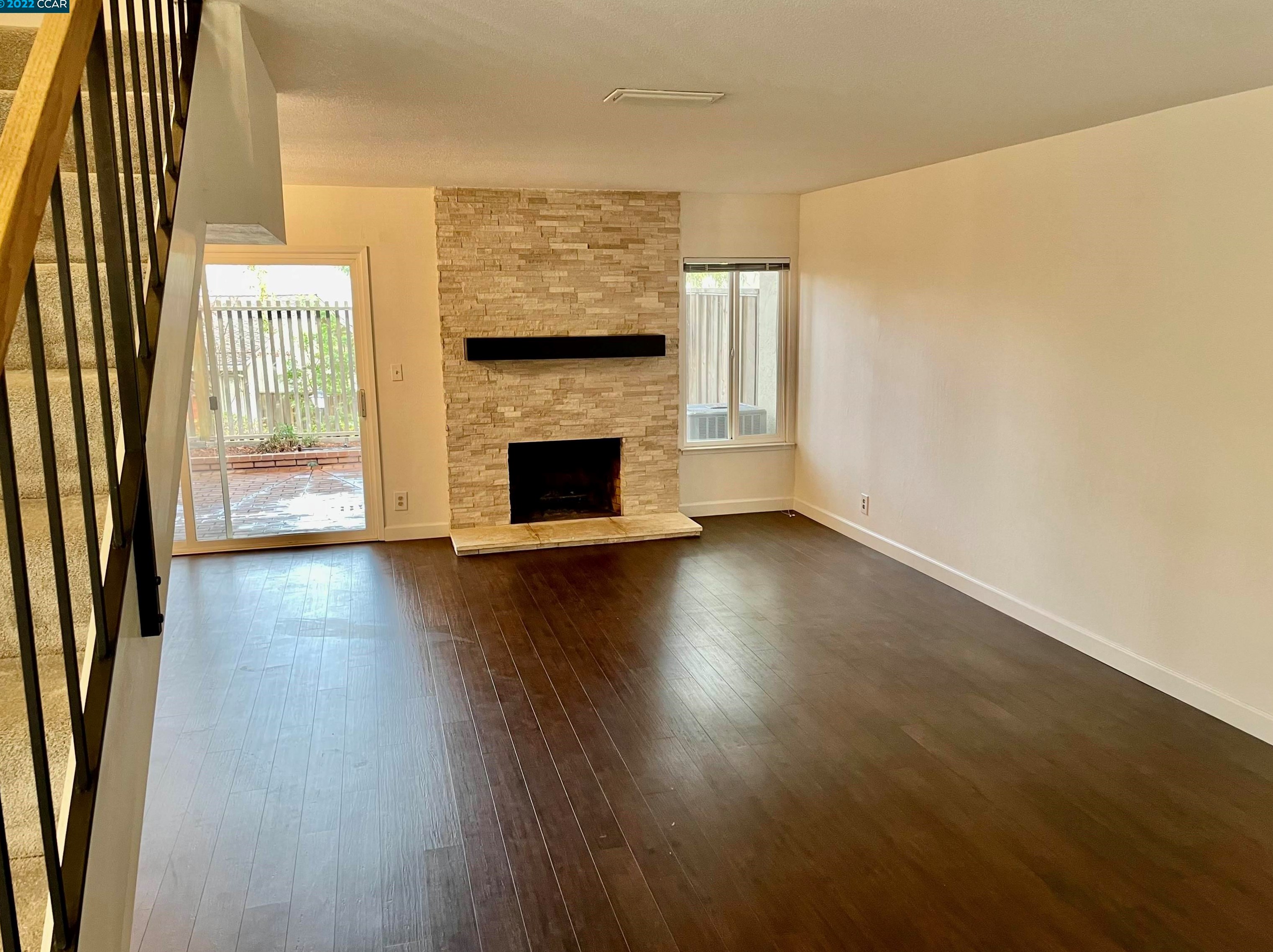 218 Whitney Ct, Walnut Creek, CA 94598-2123