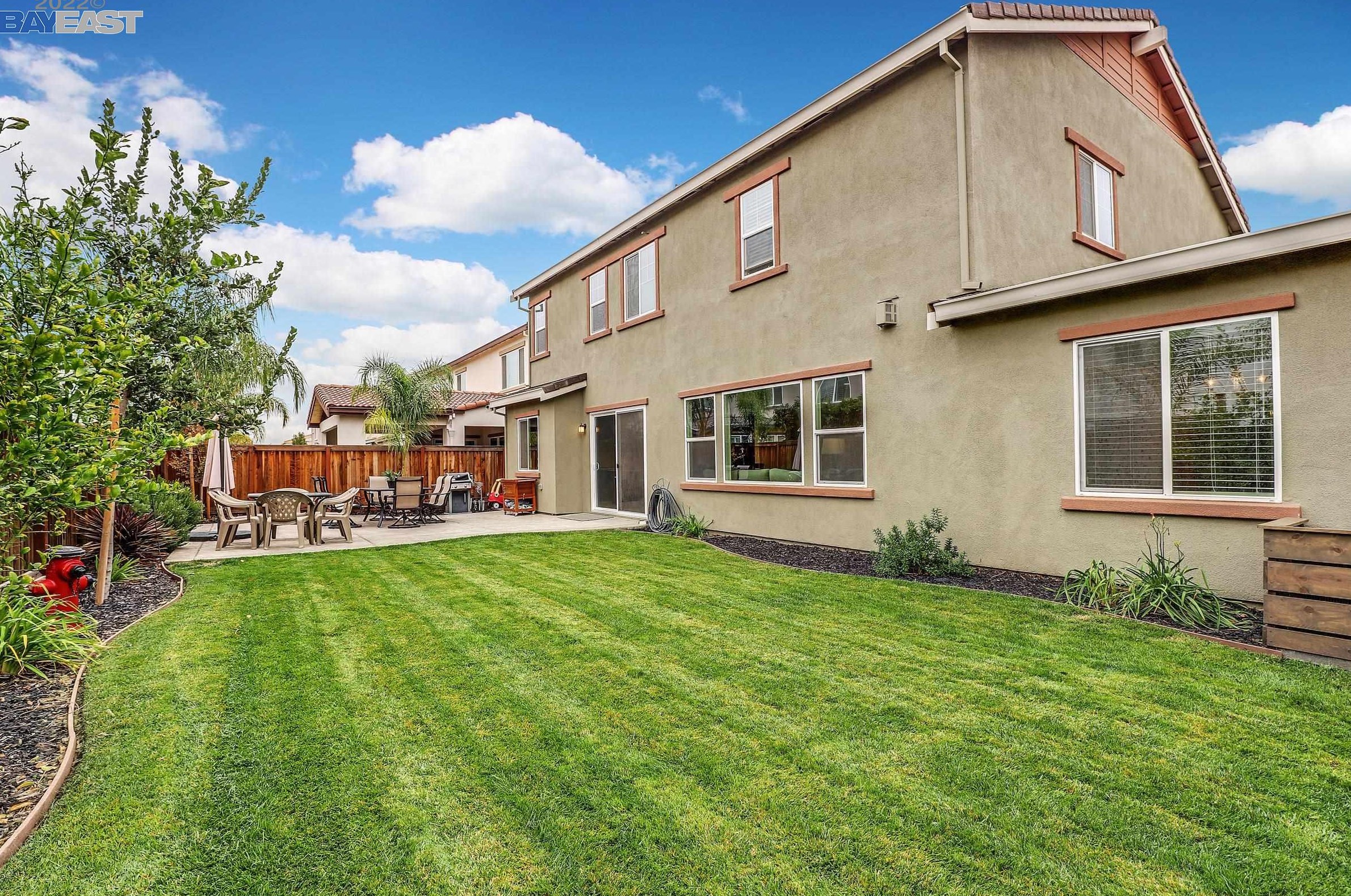 731 Jennifer St, Los Angeles CA  exterior