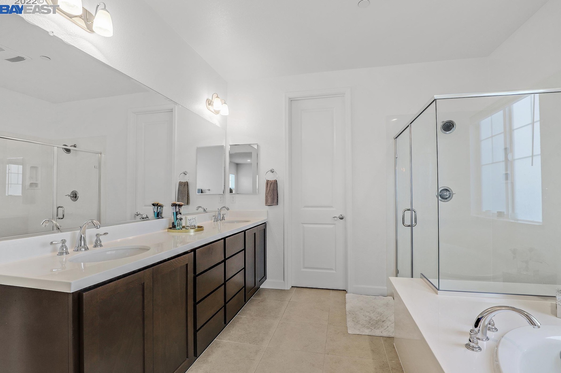 731 Jennifer St, Los Angeles CA  exterior