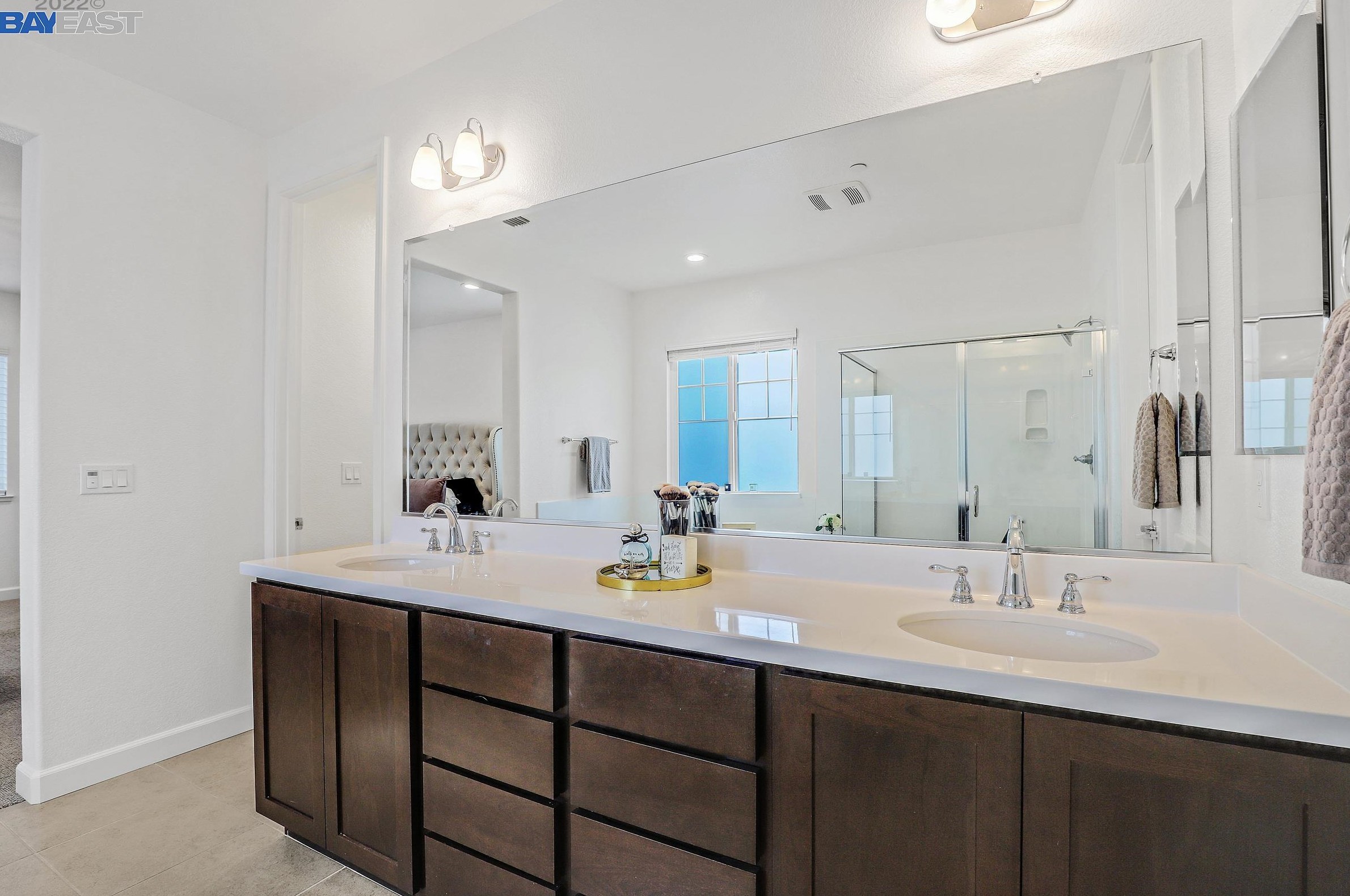 731 Jennifer St, Los Angeles CA  exterior