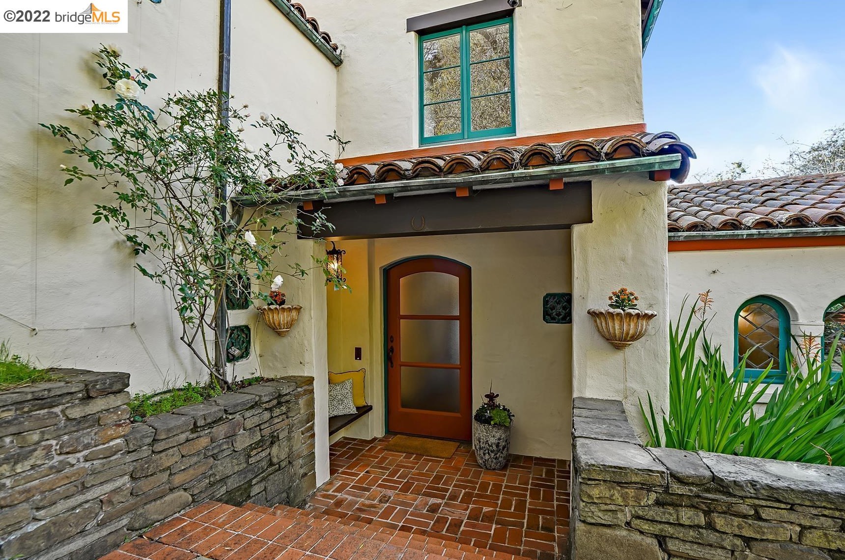 1998 San Antonio Ave, Berkeley, CA 94707