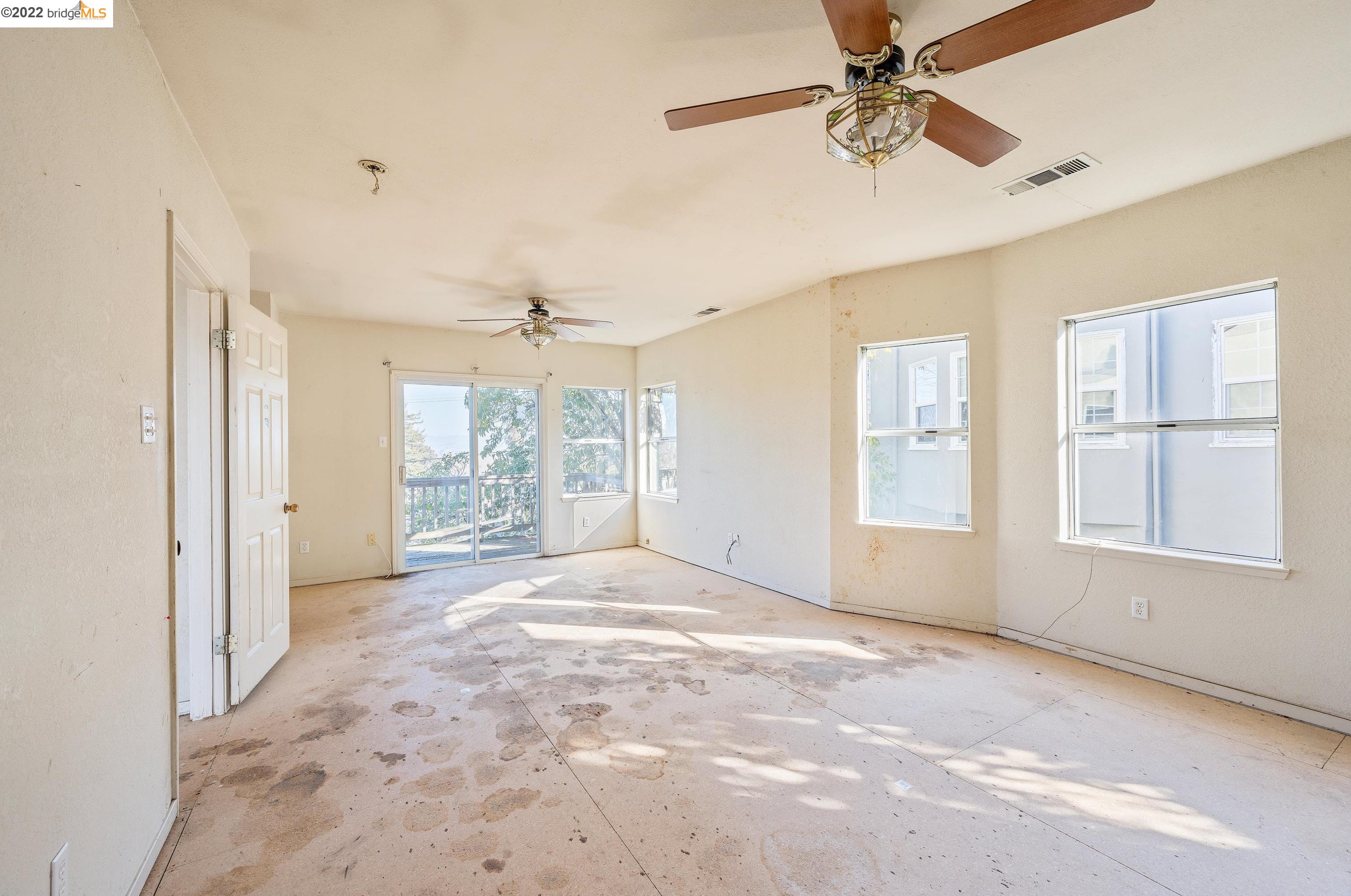 52 D St, Vallejo CA 94590-3033 exterior