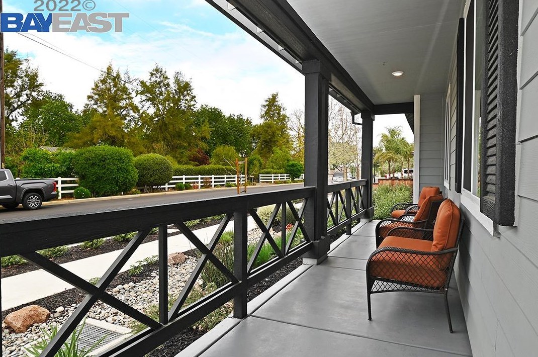 1090 Griffith Ln, Los Angeles, CA 94513-1268