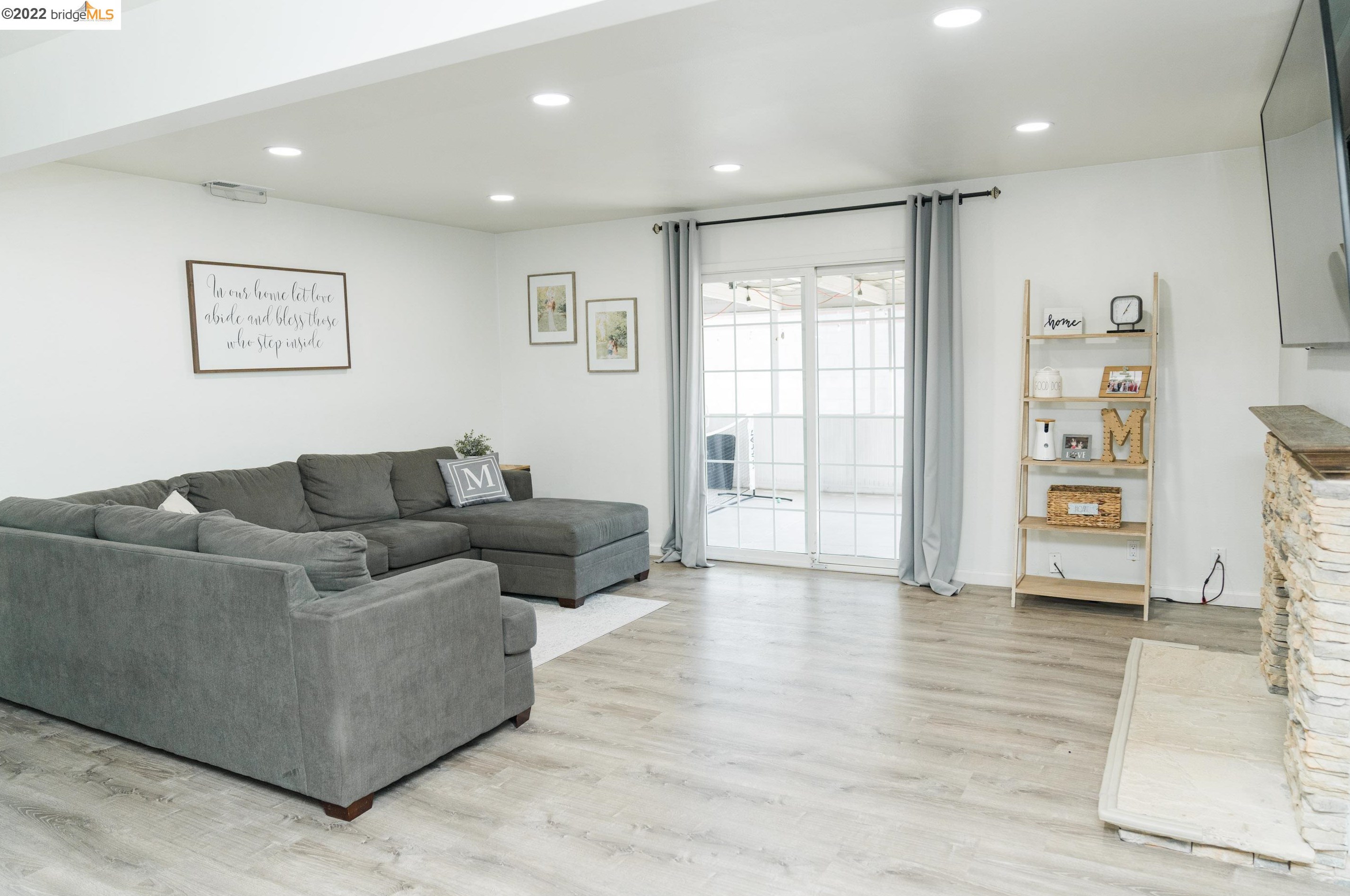3570 Dumbarton St, Concord, CA 94519-1610