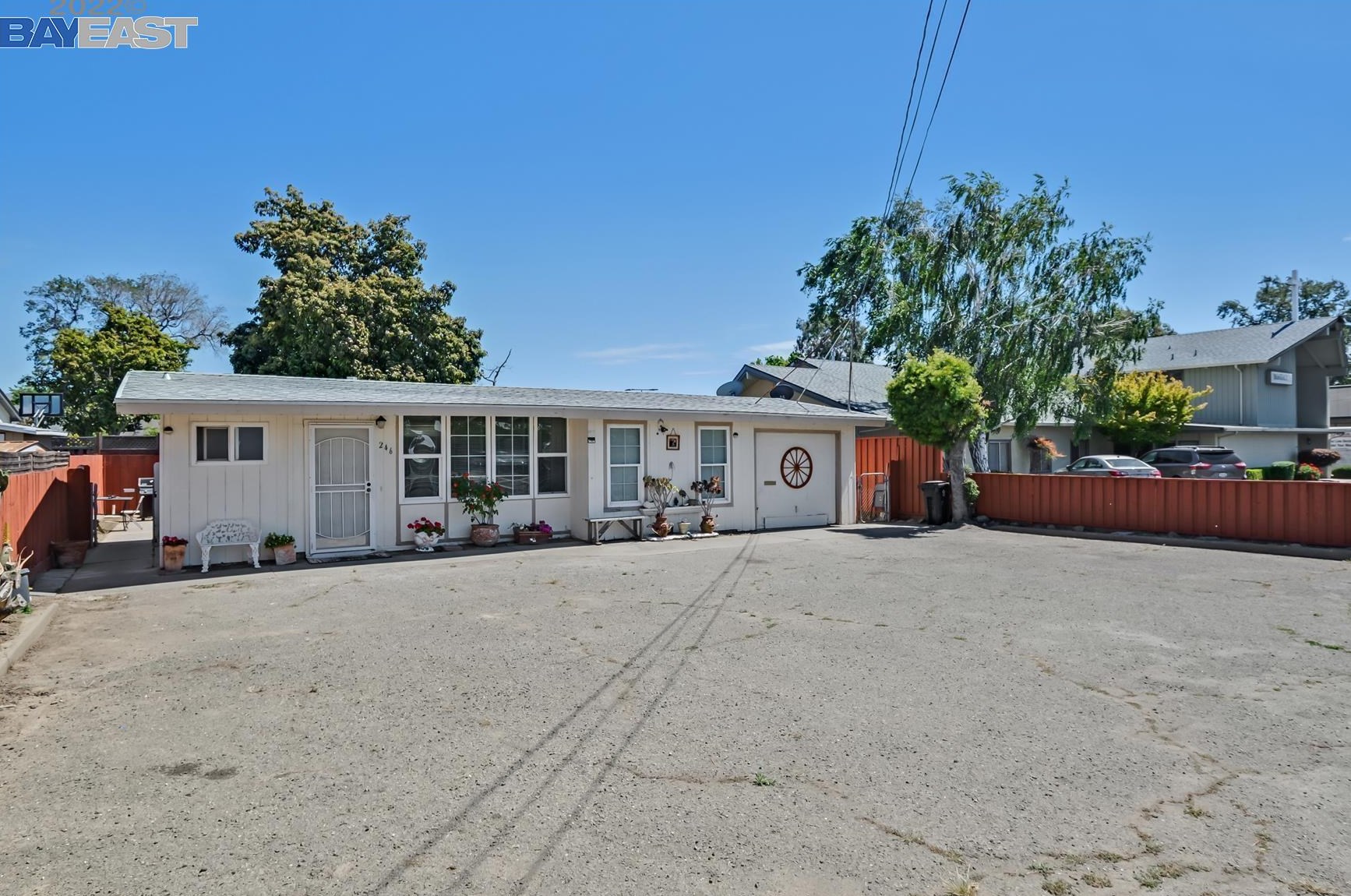 246 Mowry Ave, Fremont, CA 94536-4105