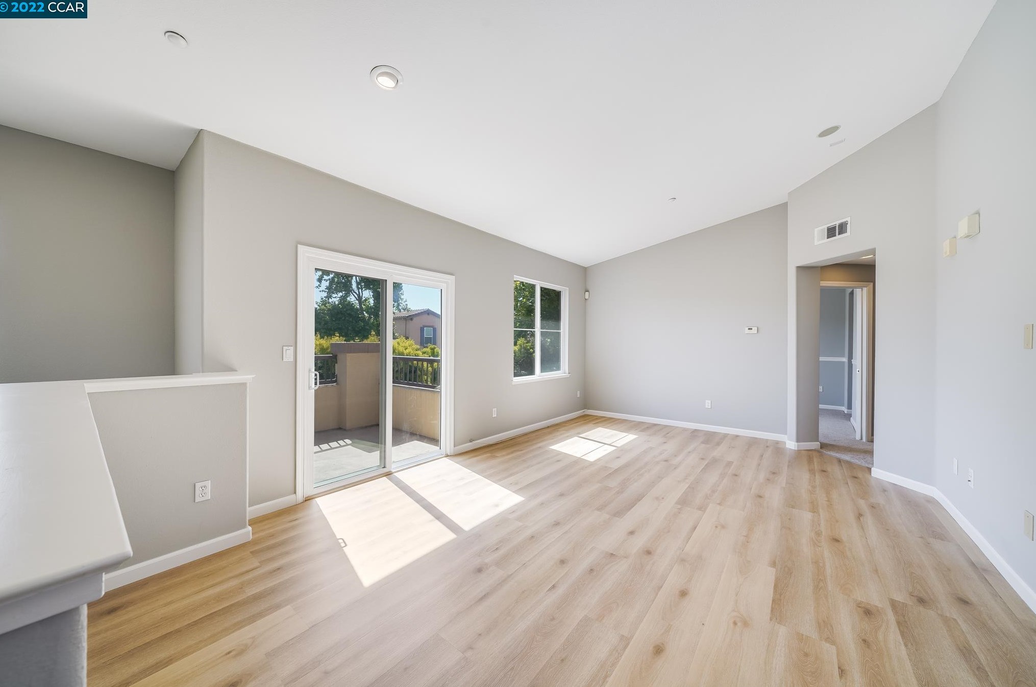 104 Carmel St, Richmond, CA 94806-5002