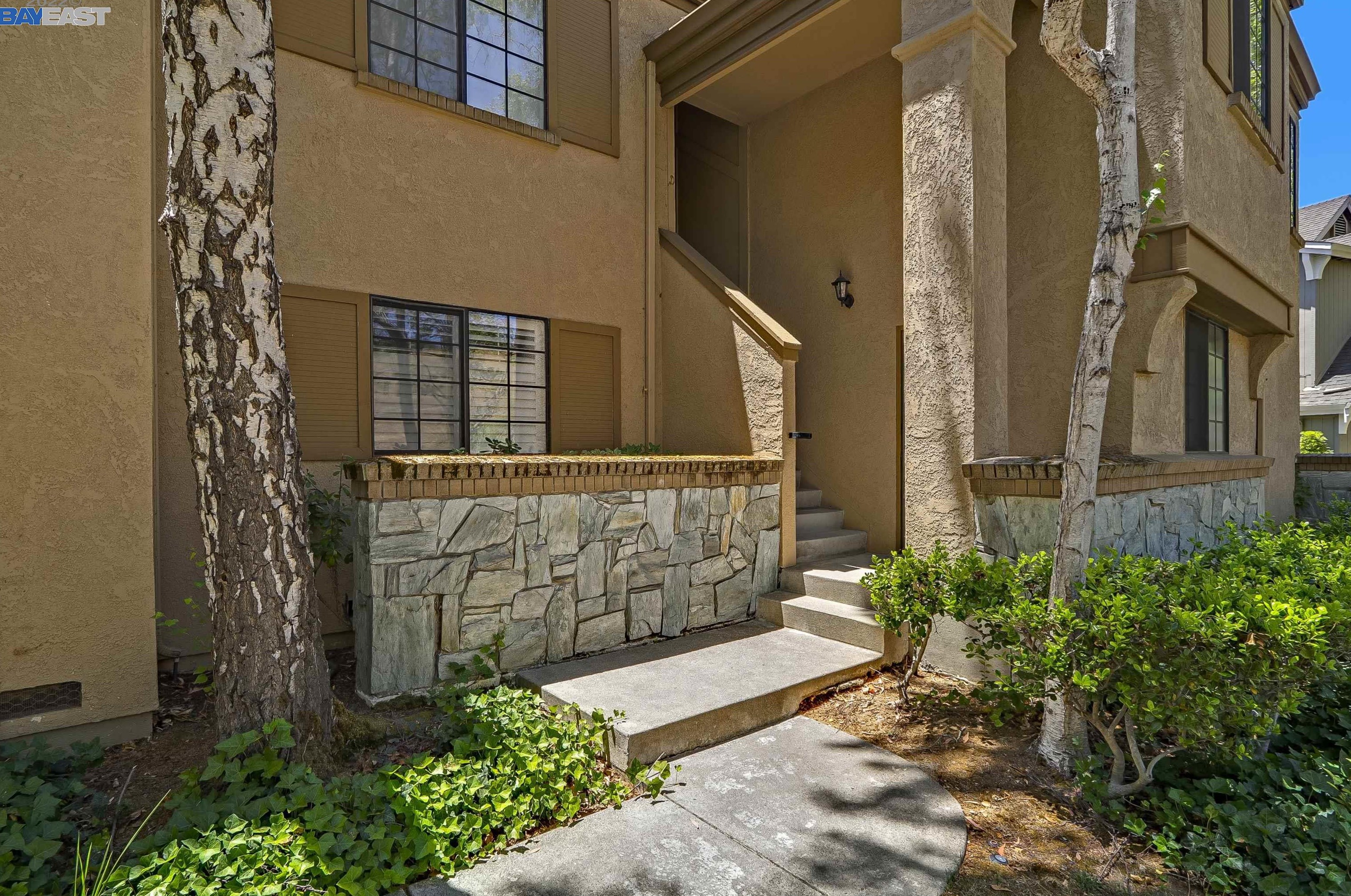 2000 Canyon Woods Dr #d, San Ramon, CA 94582