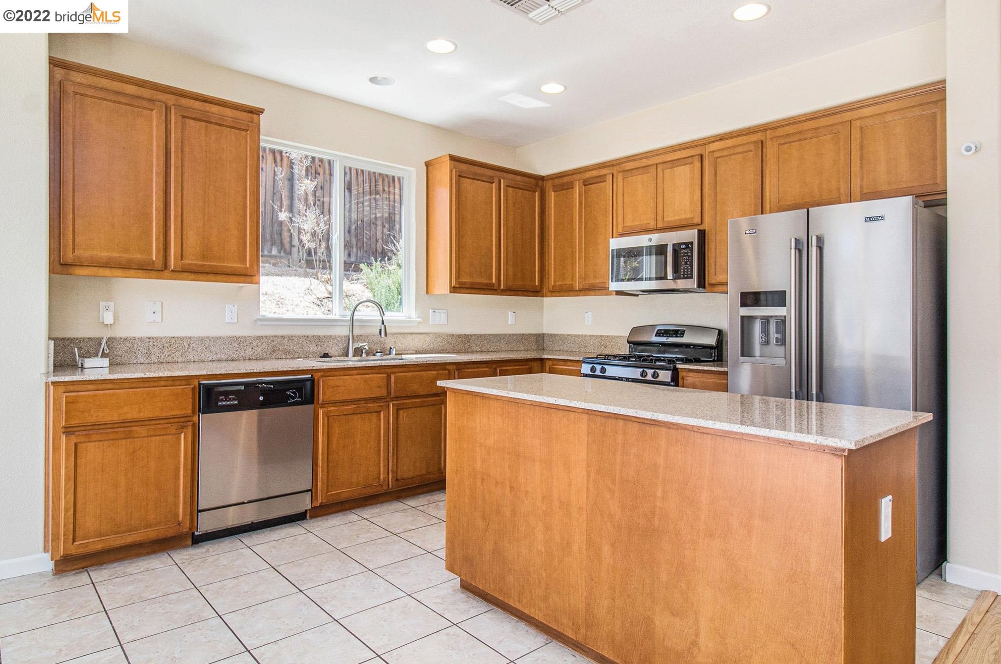 18 El Tambor Ct, West Pittsburg, CA 94565