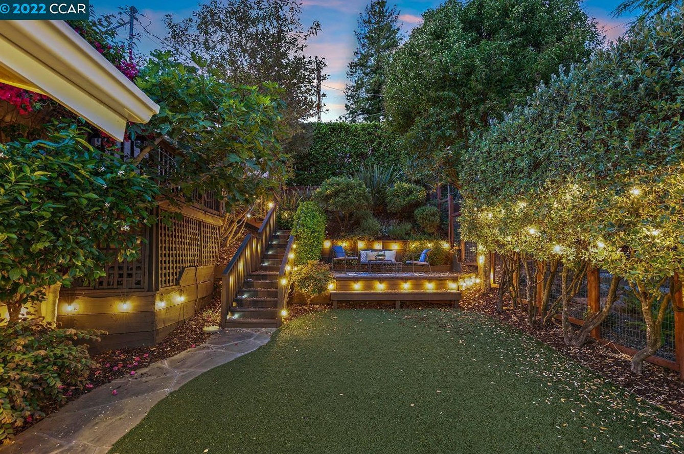 6616 Saroni Dr, Oakland, CA 94611-2343