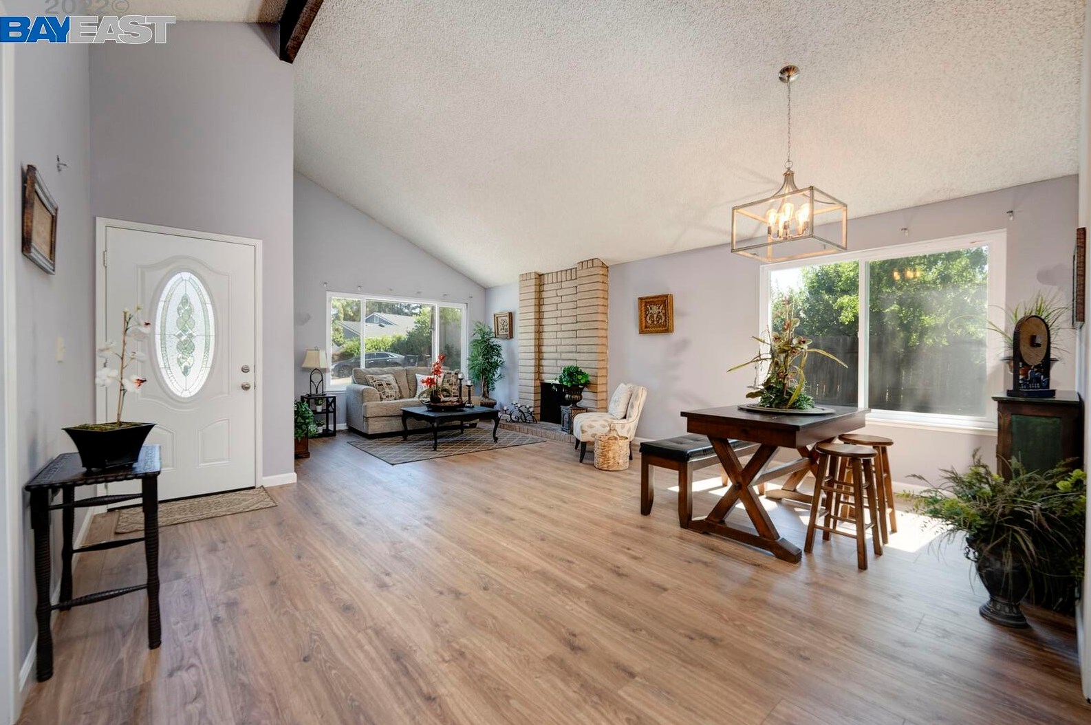 34 Stampede Ct, Sacramento, CA 95834-1420