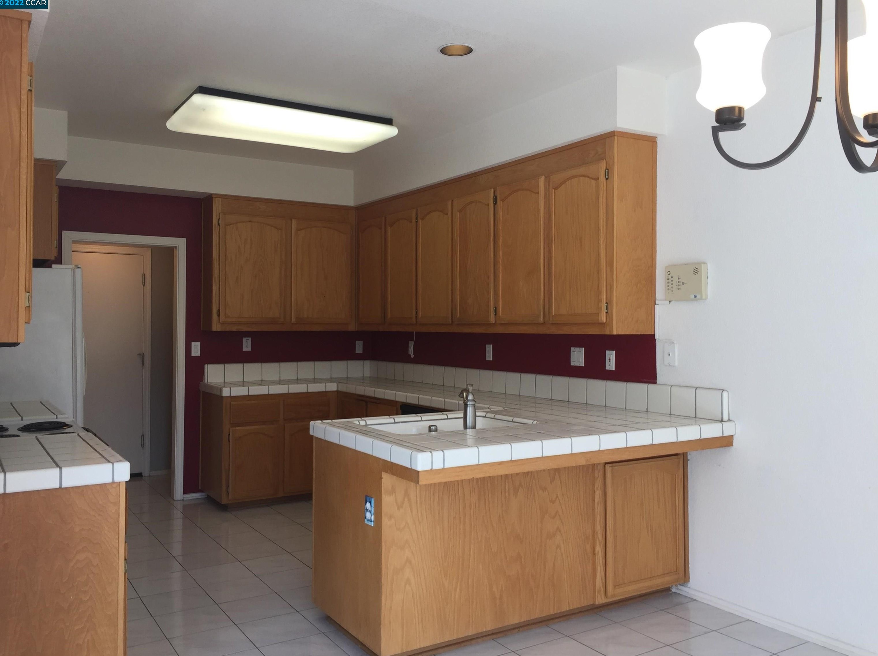 1435 Indianhead Cir, Clayton, CA 94517