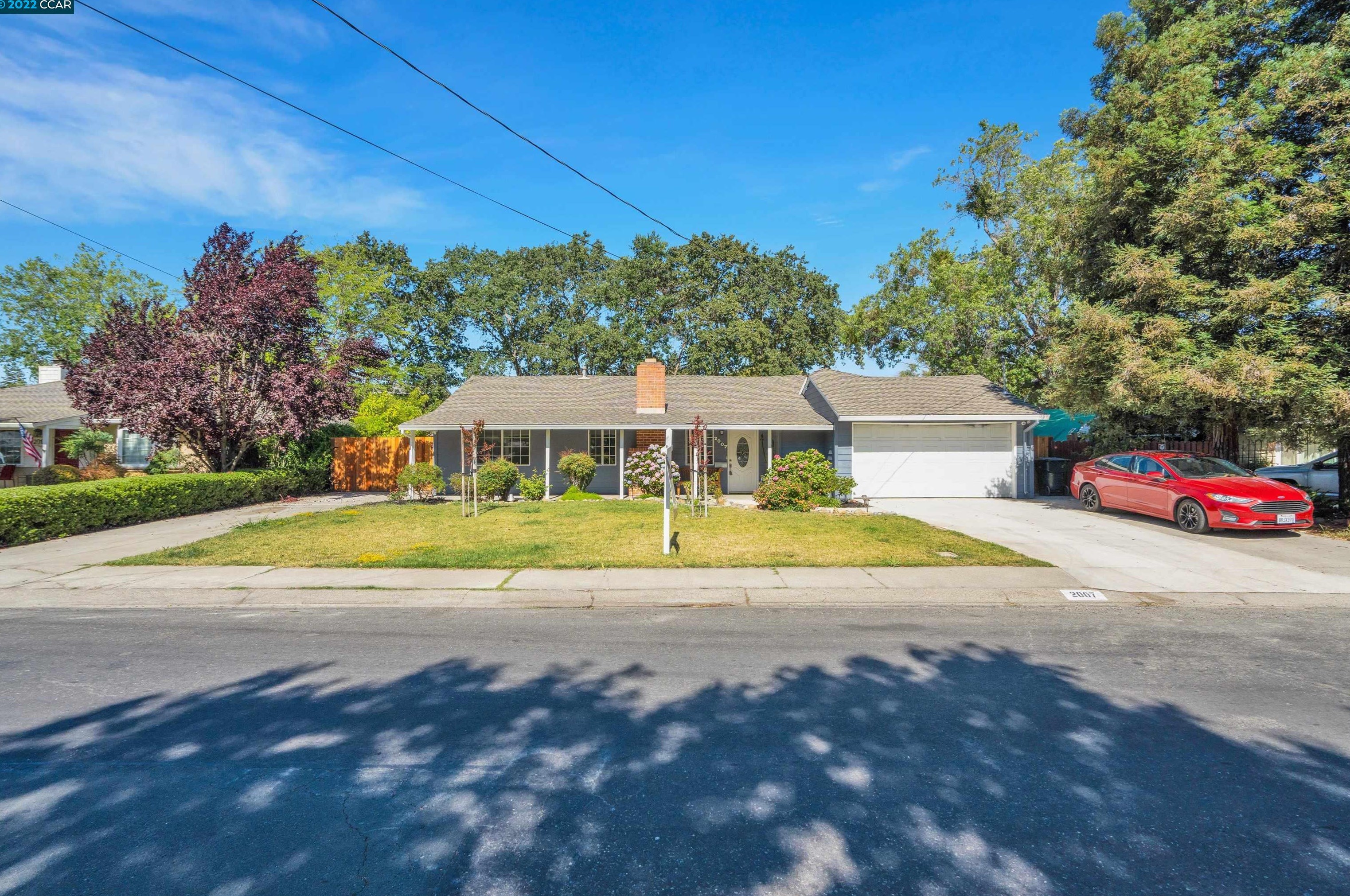 2007 Helen Rd, Concord, CA 94523-2713