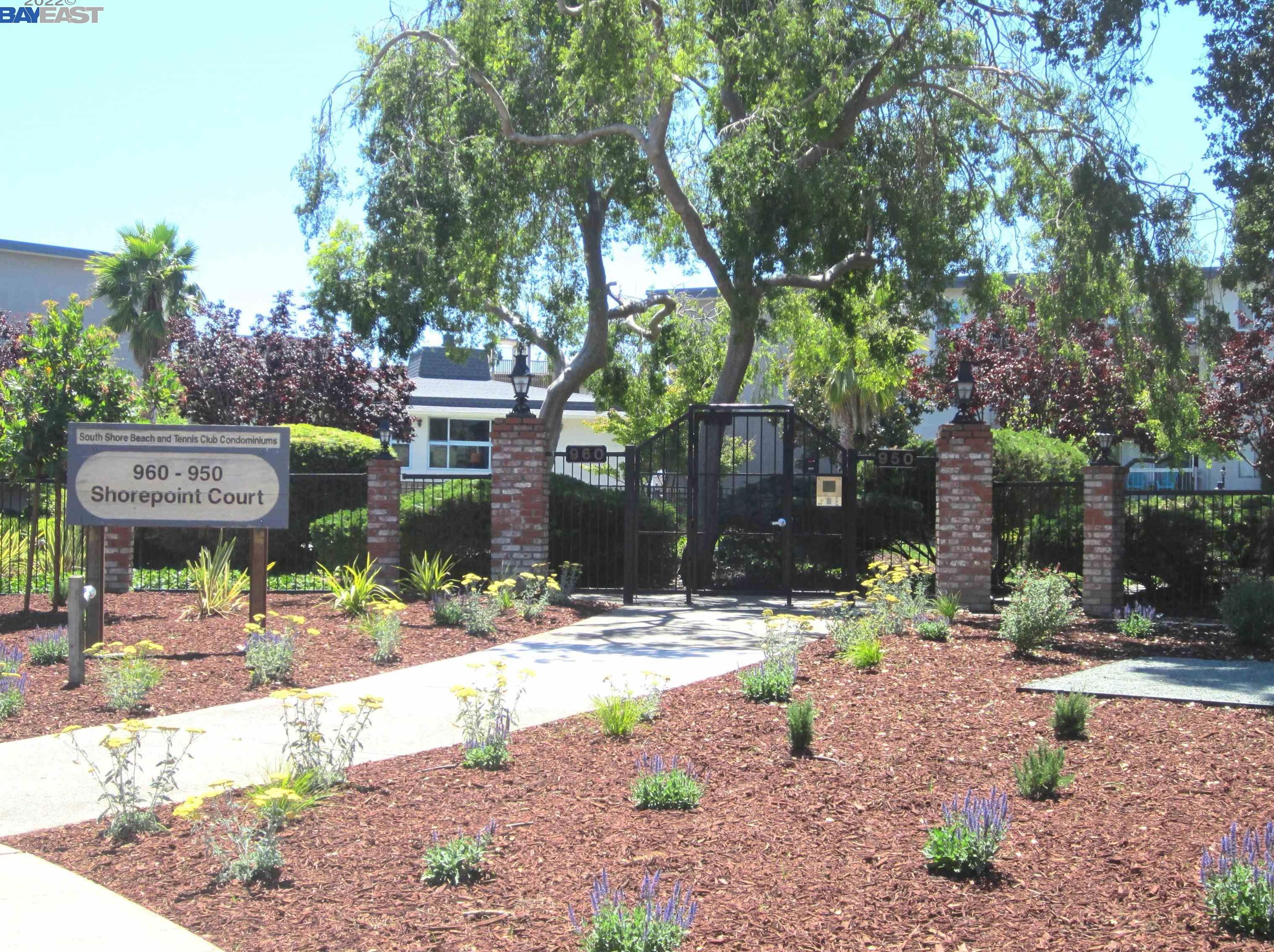 950 Shorepoint Ct #306, Alameda, CA 94501
