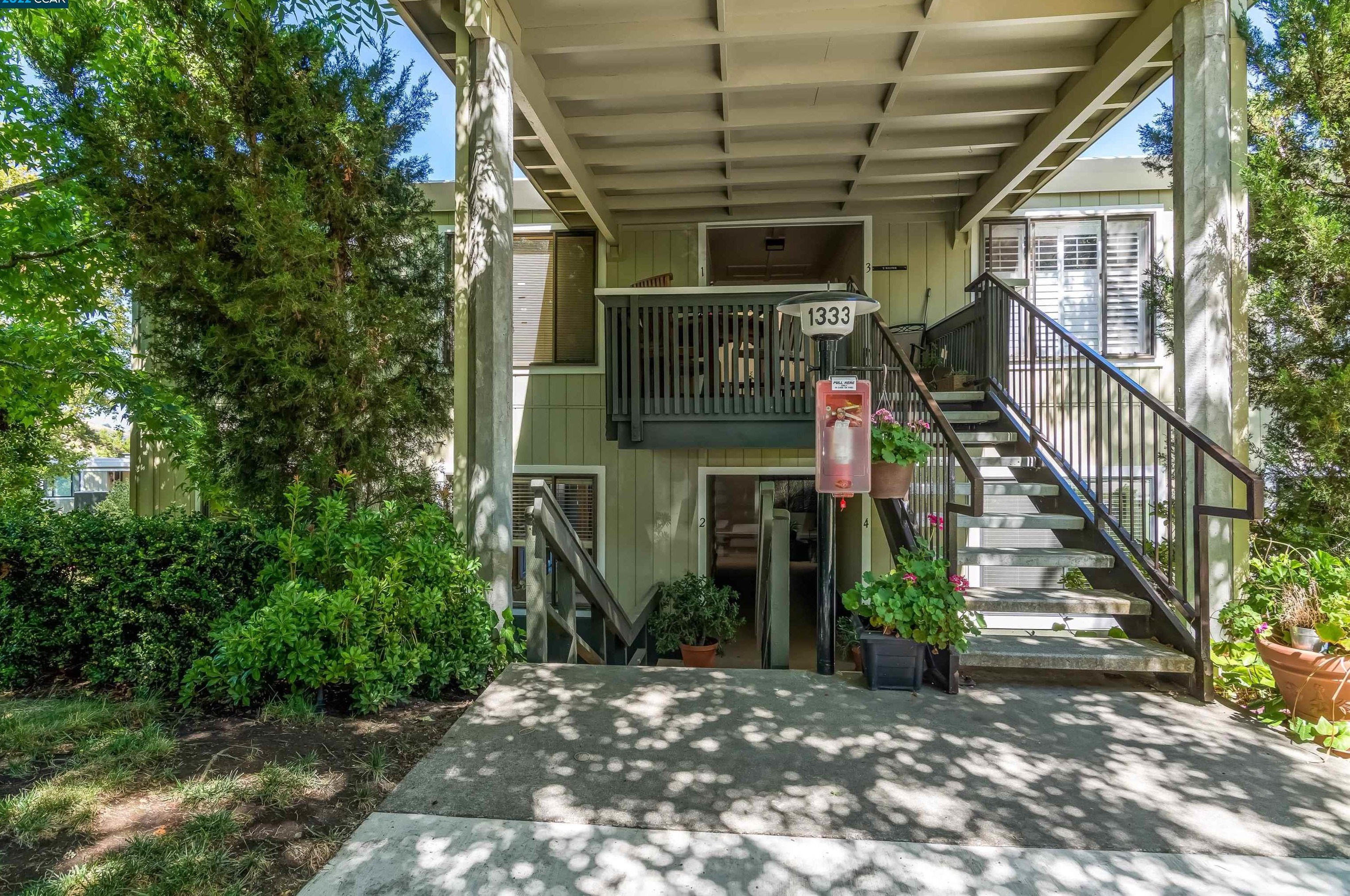 1333 Running Springs Rd, Walnut Creek, CA 94595-2906