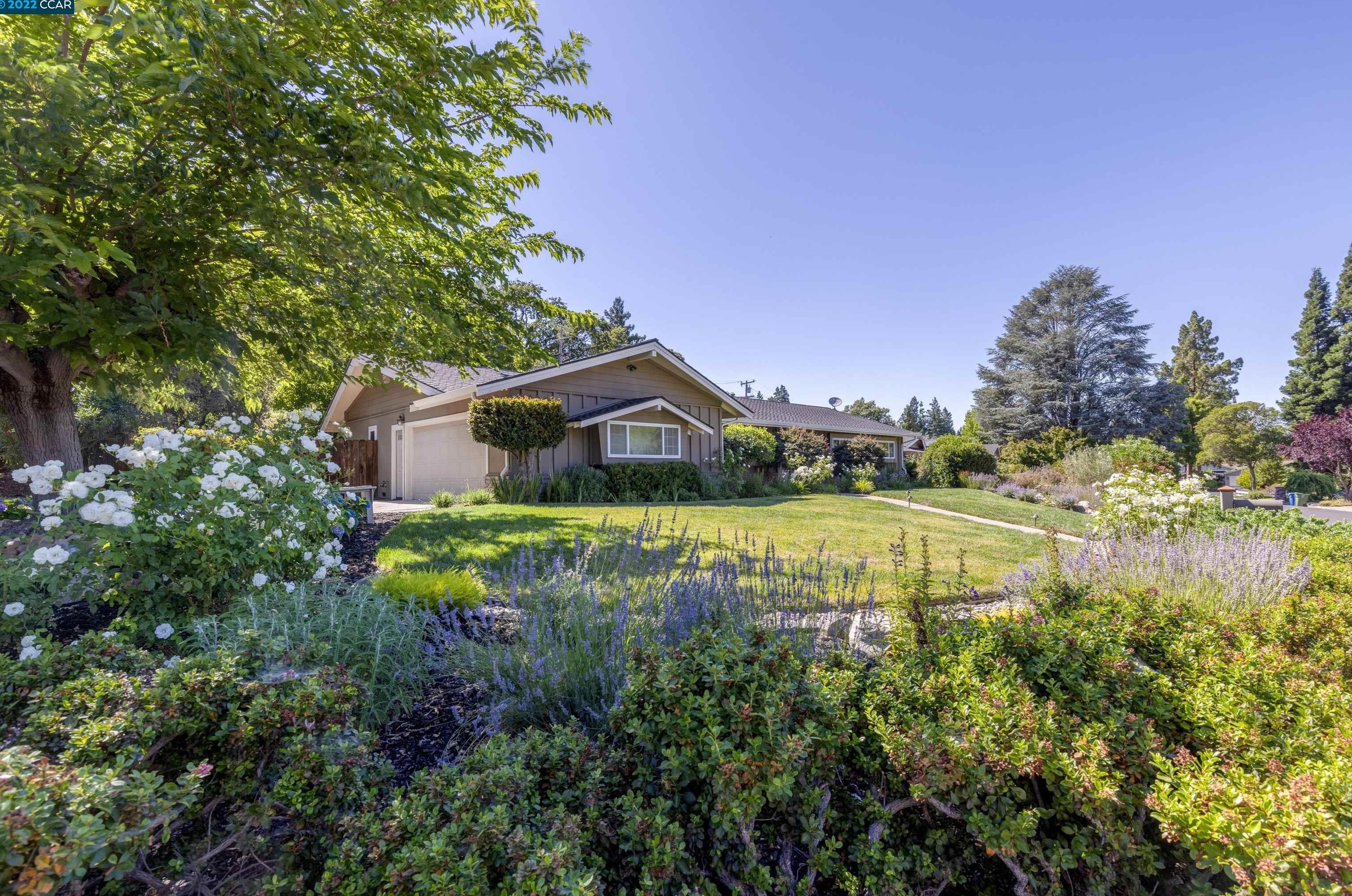 933 Ocho Rios Dr, Danville, CA 94526