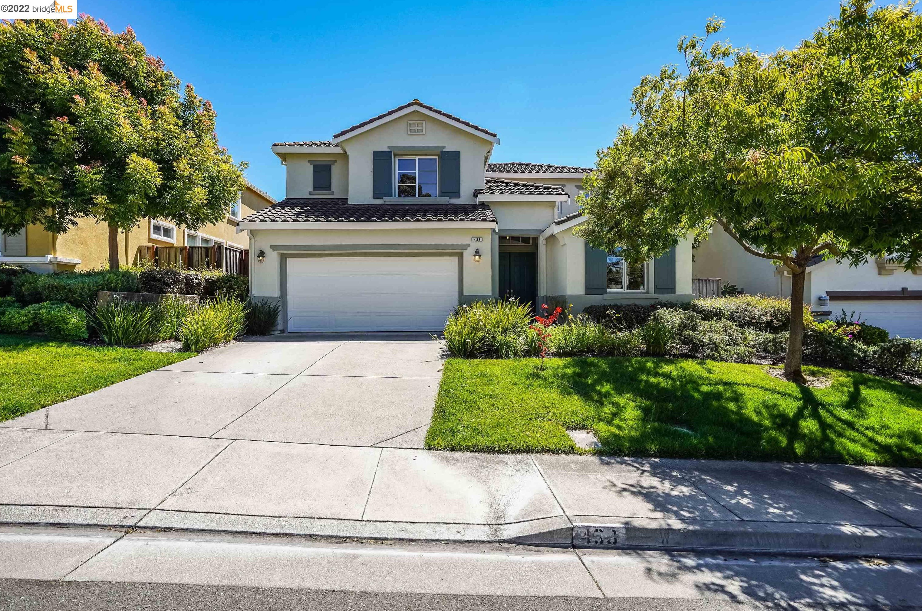 438 Wood Glen Dr, Richmond, CA 94806-5728