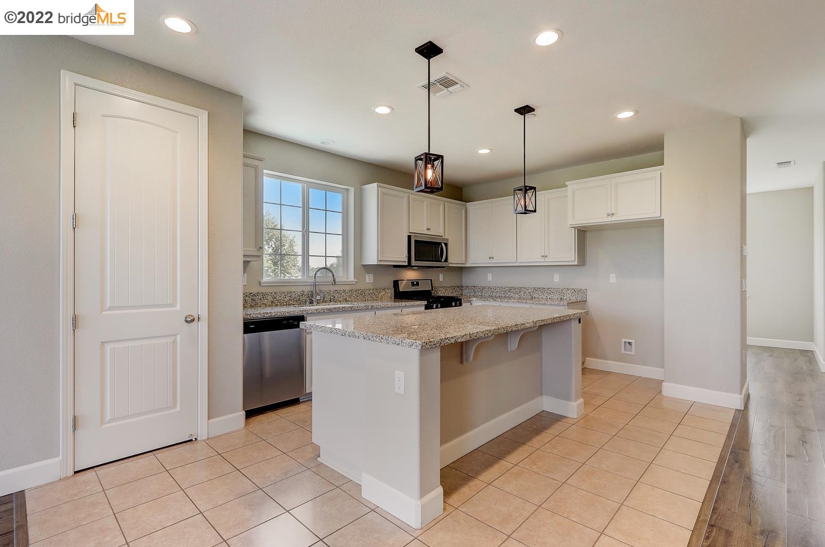 7127 Brentwood Blvd, Los Angeles, CA 94513-2041